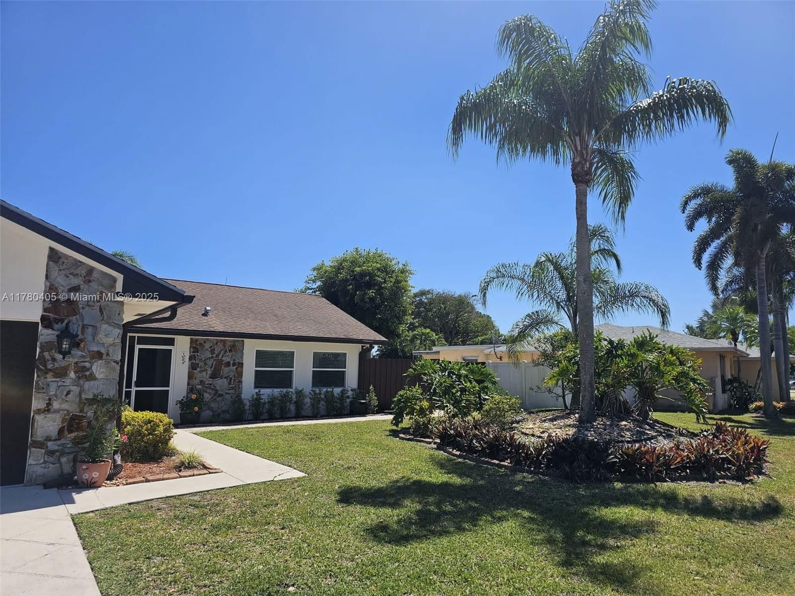 Real estate property located at 109 Gibraltar St, Palm Beach, La Mancha 2, Royal Palm Beach, FL