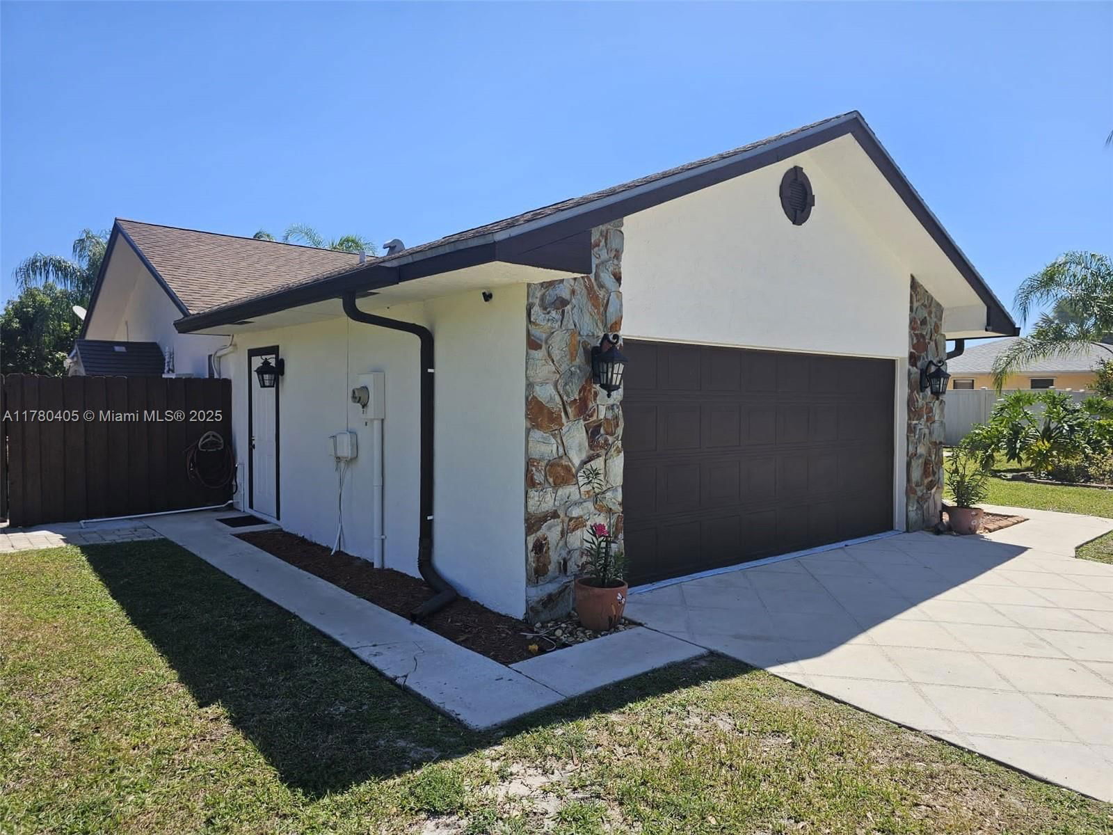 Real estate property located at 109 Gibraltar St, Palm Beach, La Mancha 2, Royal Palm Beach, FL