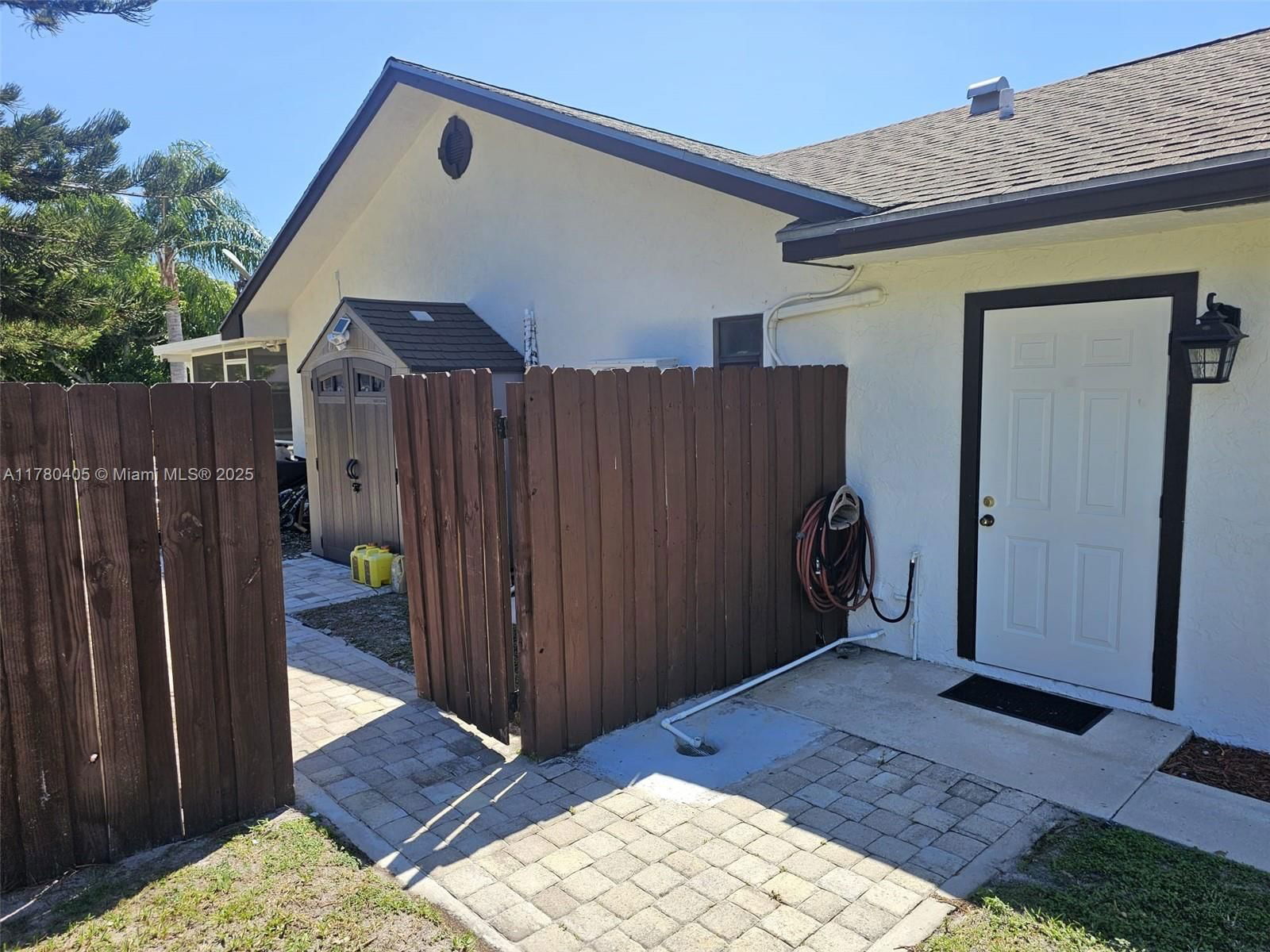 Real estate property located at 109 Gibraltar St, Palm Beach, La Mancha 2, Royal Palm Beach, FL