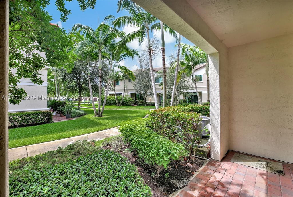 Real estate property located at 4208 Dixie Hwy #23, Broward, Dixie Landmark Plat, Oakland Park, FL