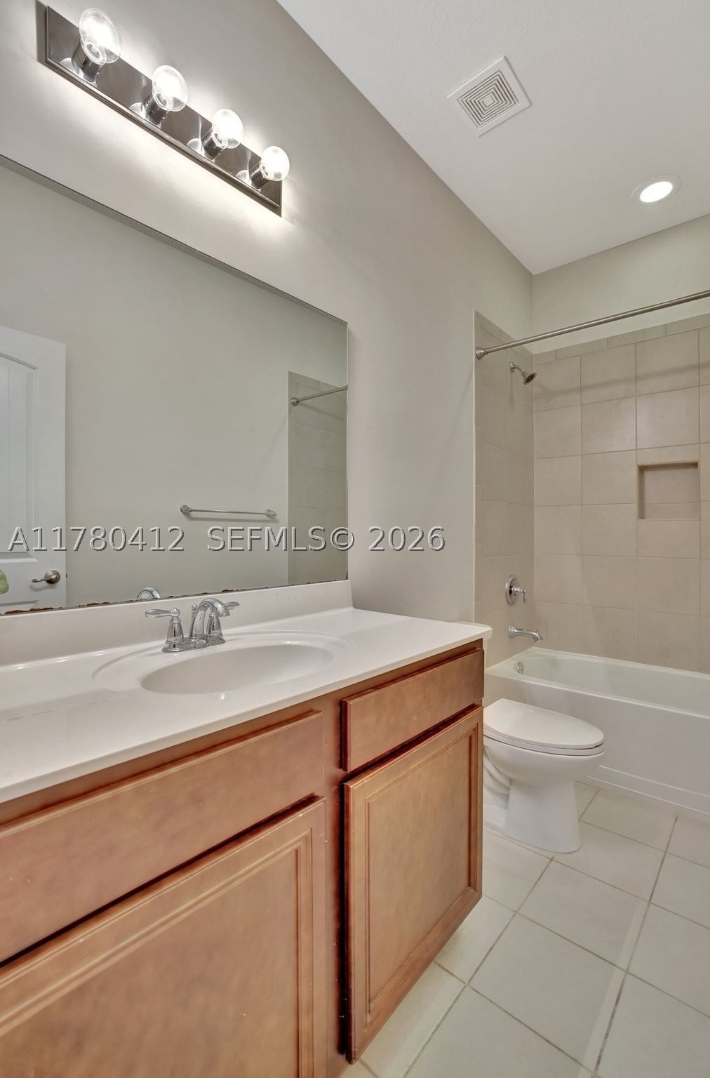Real estate property located at 4208 Dixie Hwy #23, Broward, Dixie Landmark Plat, Oakland Park, FL