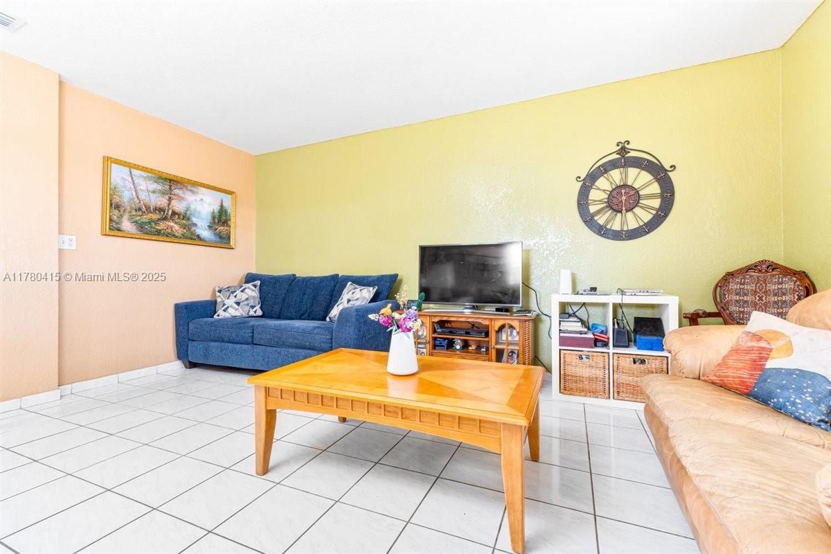 Real estate property located at 4155 98th Ave, Miami-dade, Fairlawn Ests 1st Addn, Miami, FL