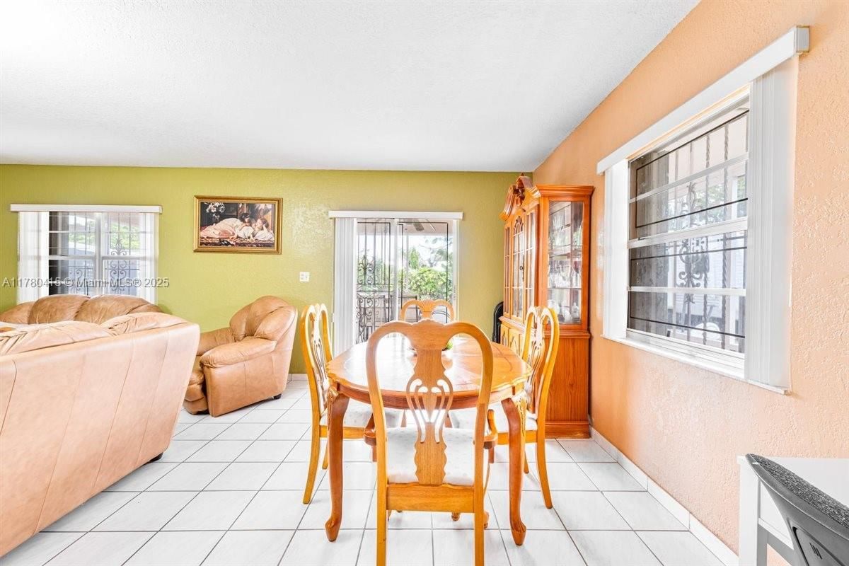 Real estate property located at 4155 98th Ave, Miami-dade, Fairlawn Ests 1st Addn, Miami, FL