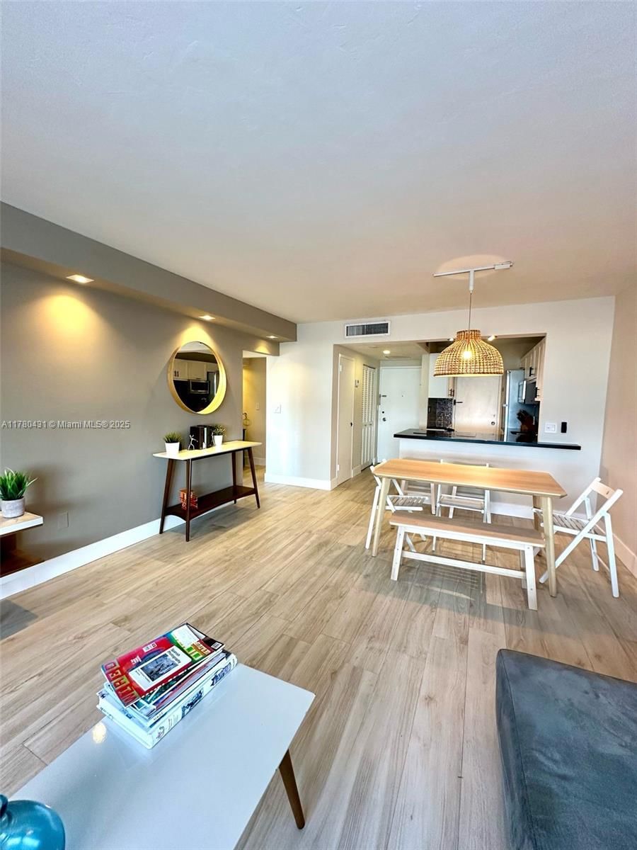 Real estate property located at 2899 Collins Ave #837, Miami-dade, Triton Tower Condo, Miami Beach, FL