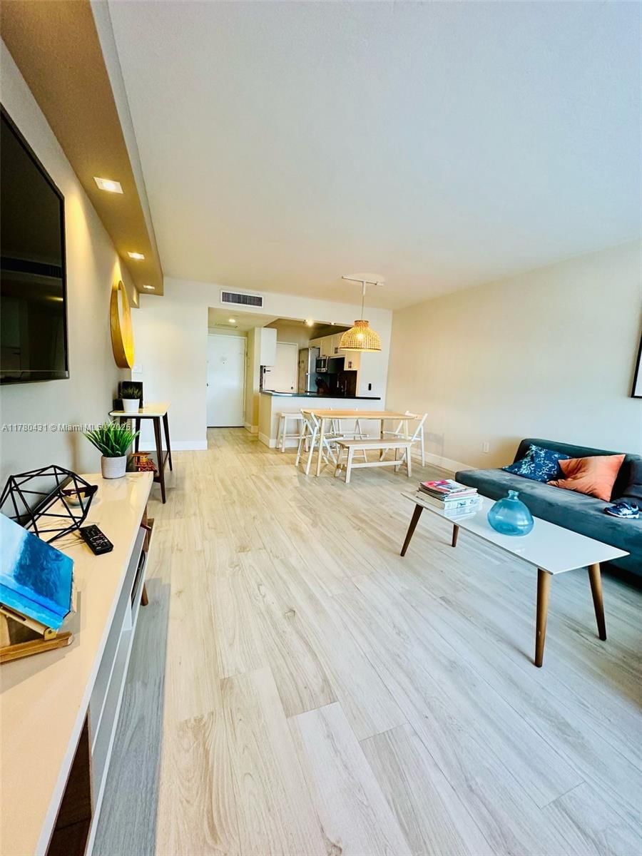 Real estate property located at 2899 Collins Ave #837, Miami-dade, Triton Tower Condo, Miami Beach, FL