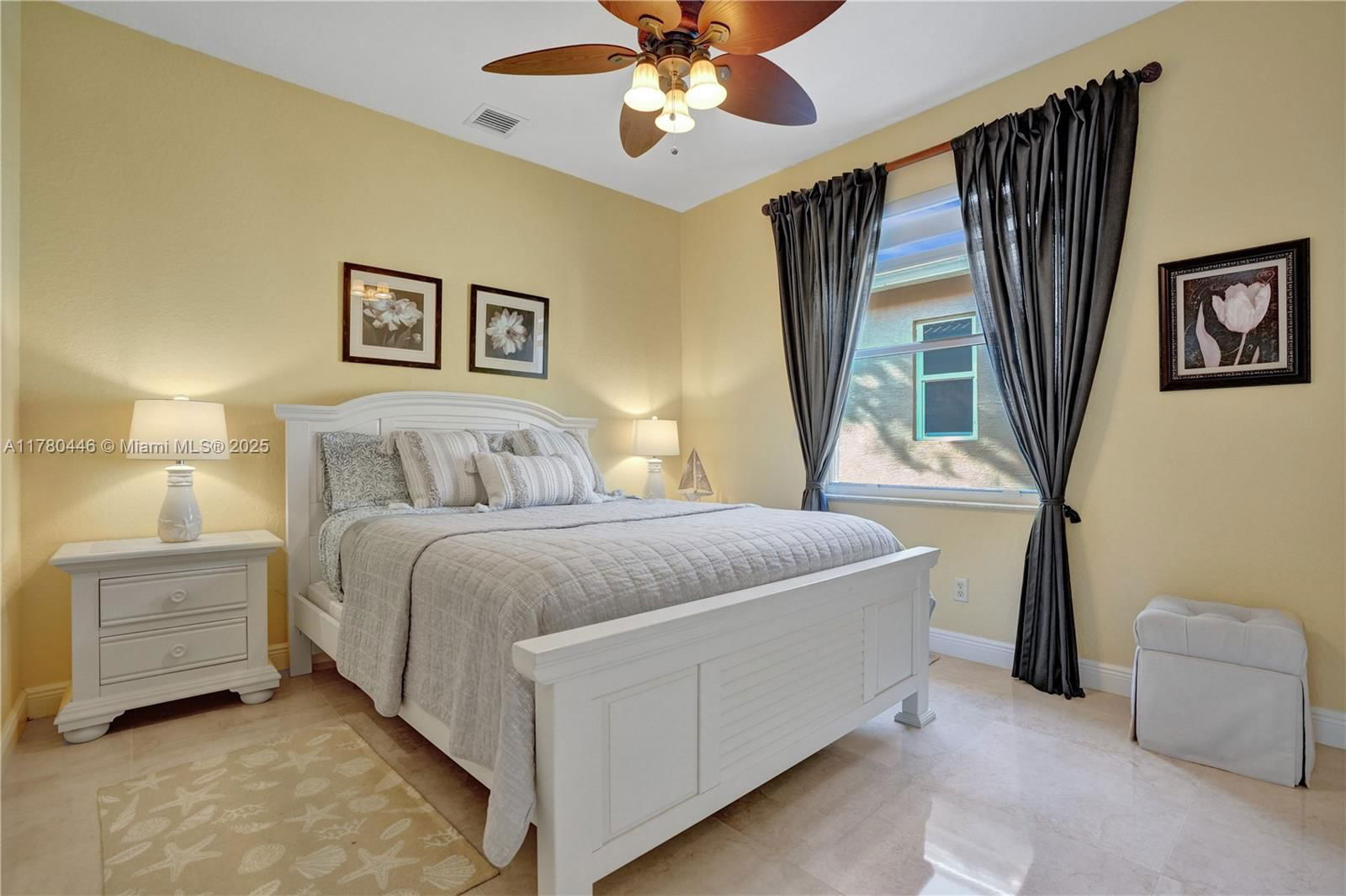 Real estate property located at 8246 Spyglass Dr, Palm Beach, Ironhorse Par C, West Palm Beach, FL