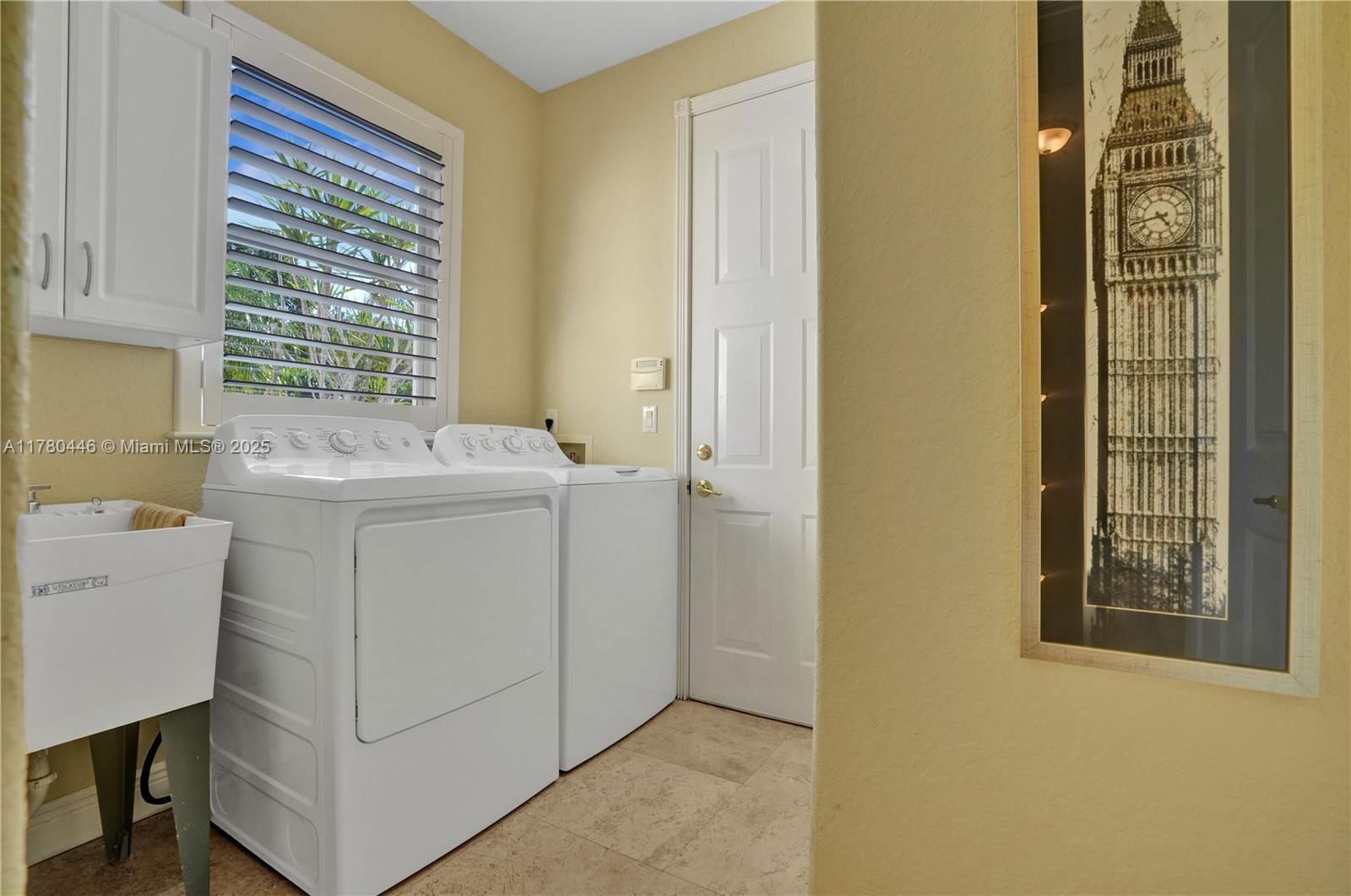 Real estate property located at 8246 Spyglass Dr, Palm Beach, Ironhorse Par C, West Palm Beach, FL