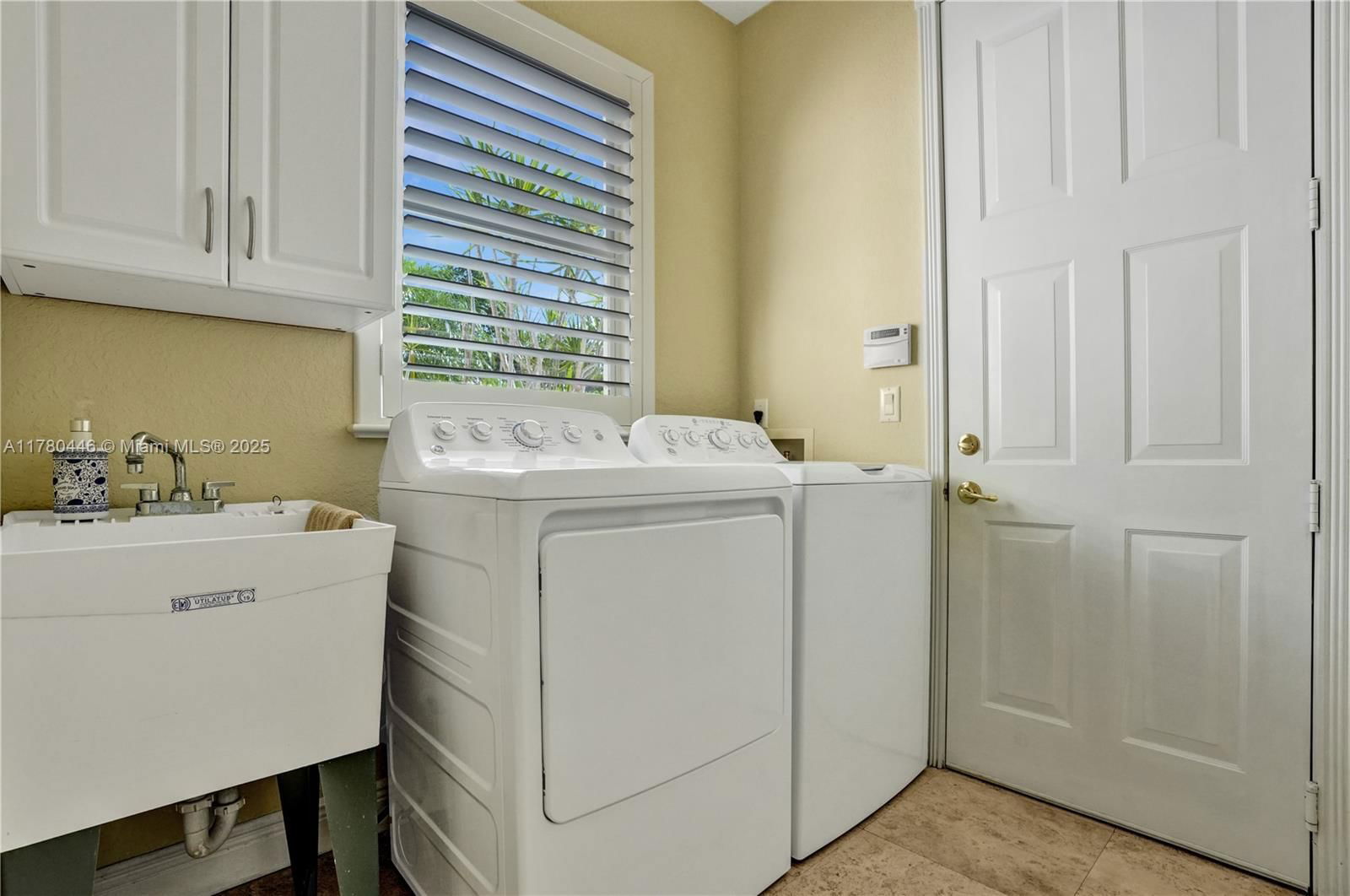 Real estate property located at 8246 Spyglass Dr, Palm Beach, Ironhorse Par C, West Palm Beach, FL