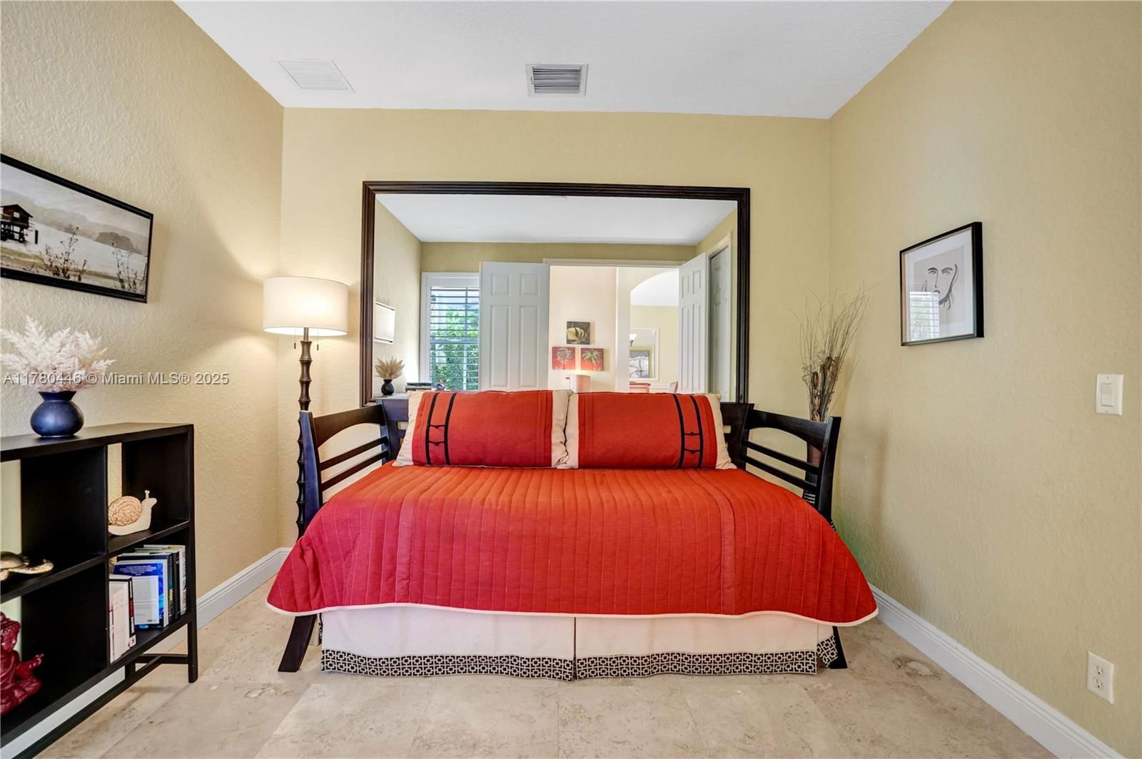 Real estate property located at 8246 Spyglass Dr, Palm Beach, Ironhorse Par C, West Palm Beach, FL
