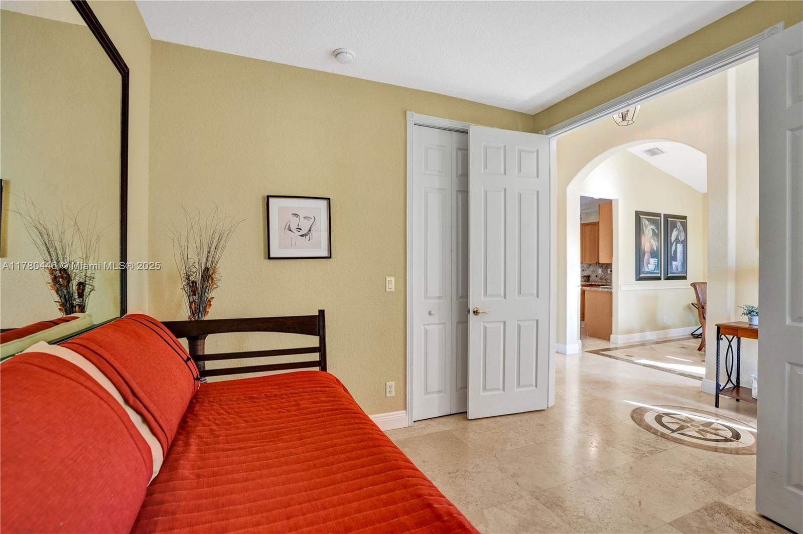 Real estate property located at 8246 Spyglass Dr, Palm Beach, Ironhorse Par C, West Palm Beach, FL