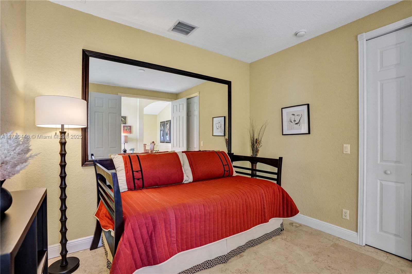 Real estate property located at 8246 Spyglass Dr, Palm Beach, Ironhorse Par C, West Palm Beach, FL