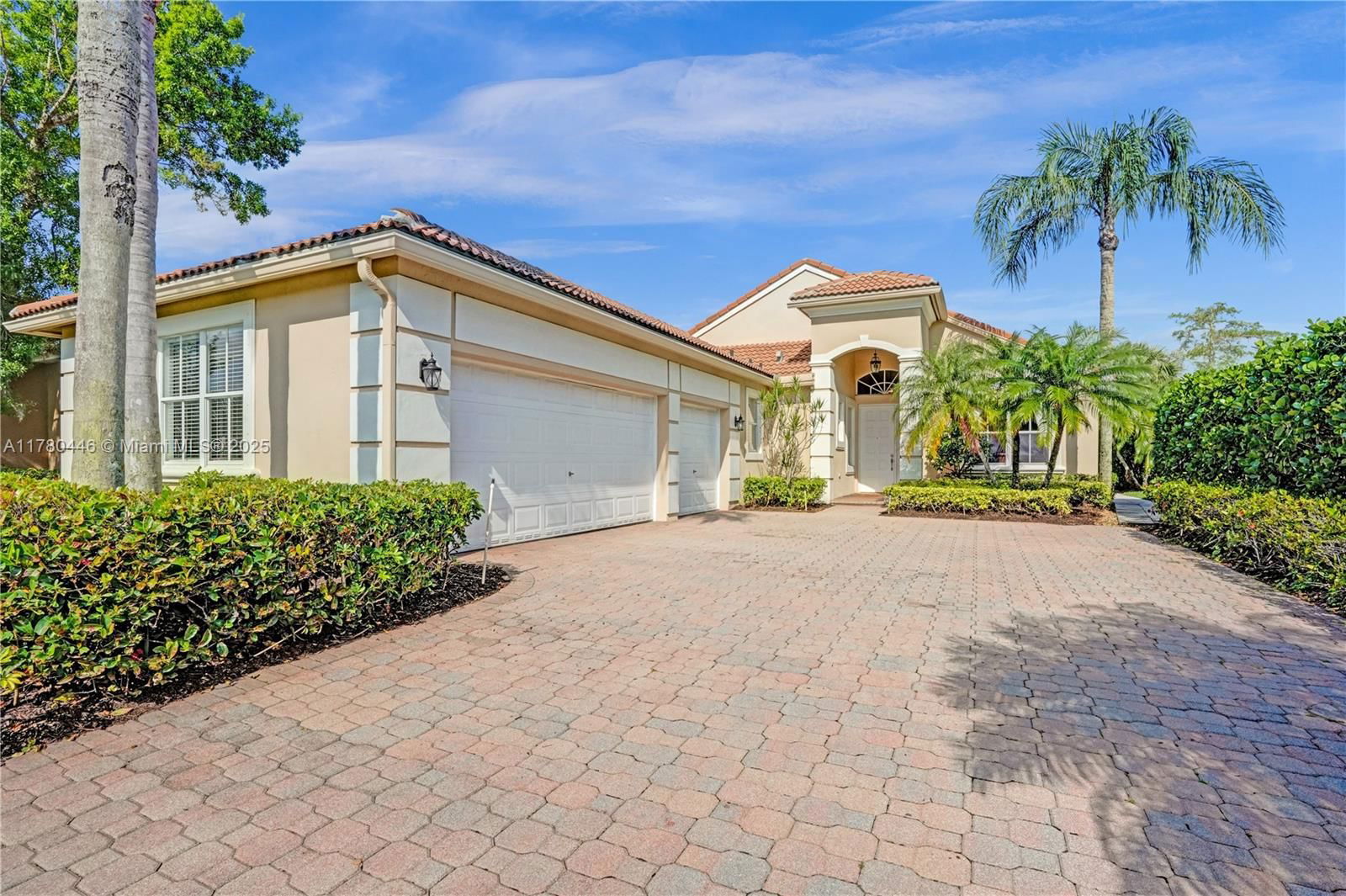 Real estate property located at 8246 Spyglass Dr, Palm Beach, Ironhorse Par C, West Palm Beach, FL