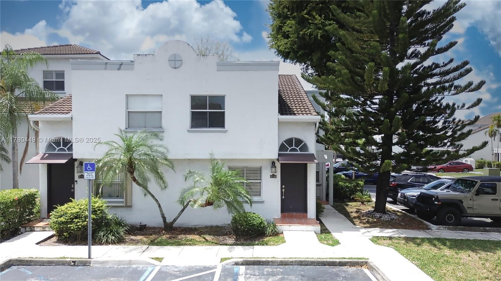 Real estate property located at 4756 97th Ct #79, Miami-dade, The Greens At Doral Condo, Doral, FL