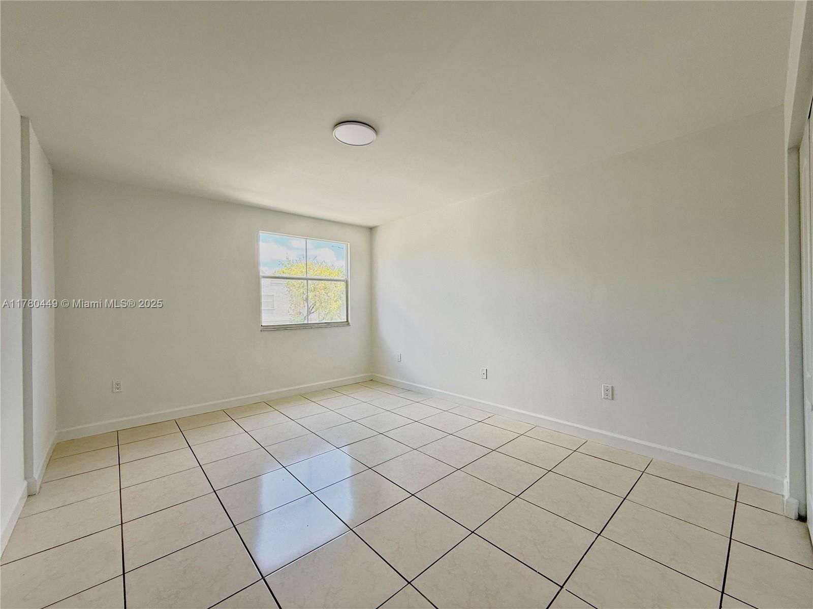 Real estate property located at 4756 97th Ct #79, Miami-dade, The Greens At Doral Condo, Doral, FL
