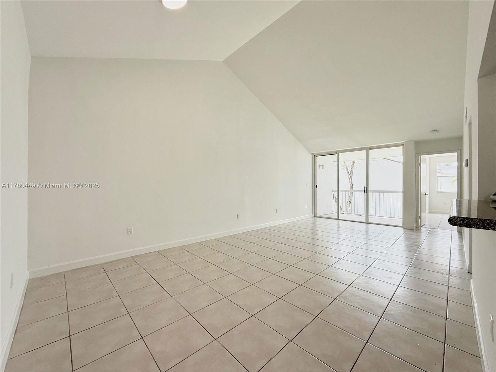 Real estate property located at 4756 97th Ct #79, Miami-dade, The Greens At Doral Condo, Doral, FL