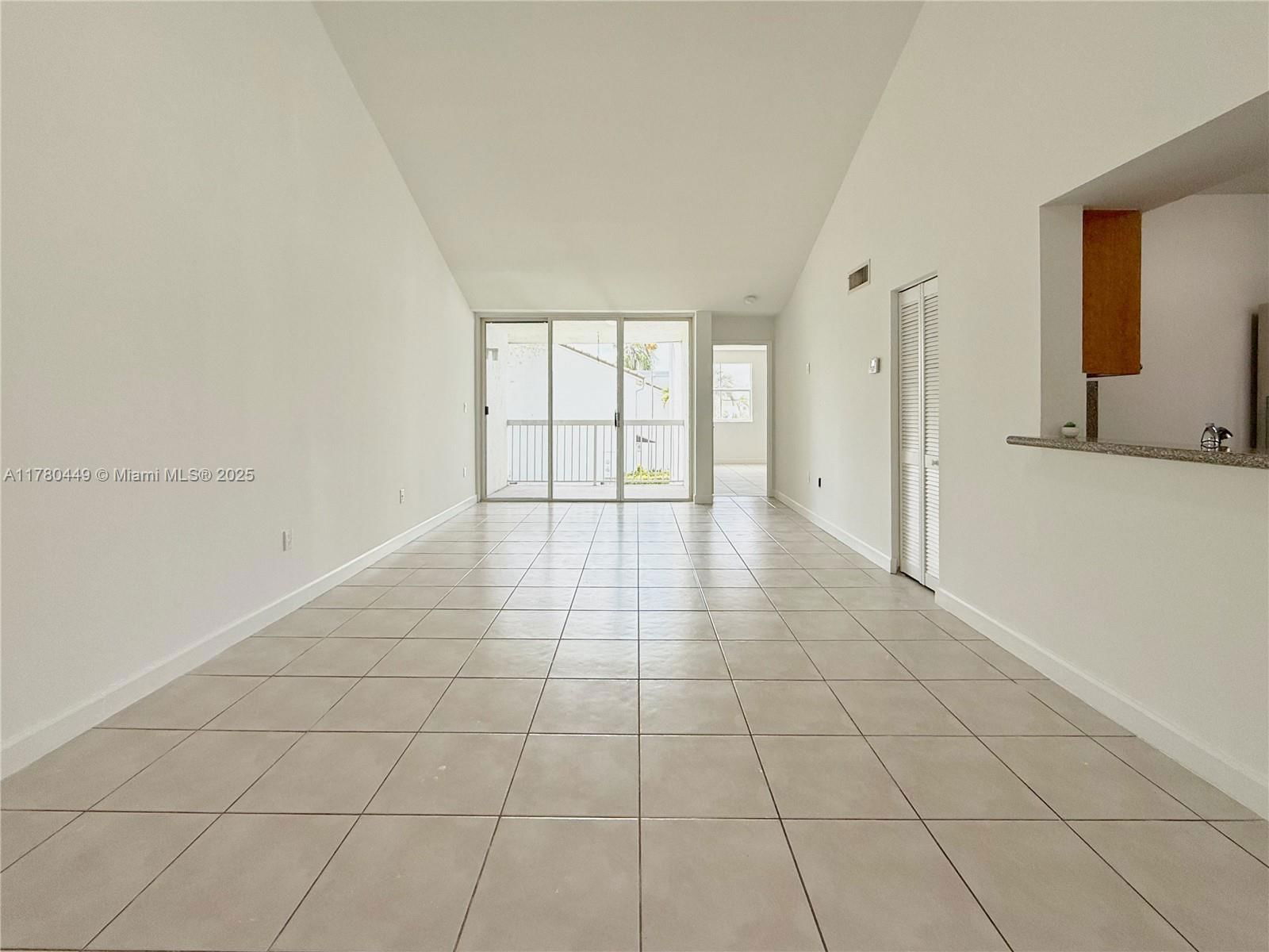 Real estate property located at 4756 97th Ct #79, Miami-dade, The Greens At Doral Condo, Doral, FL