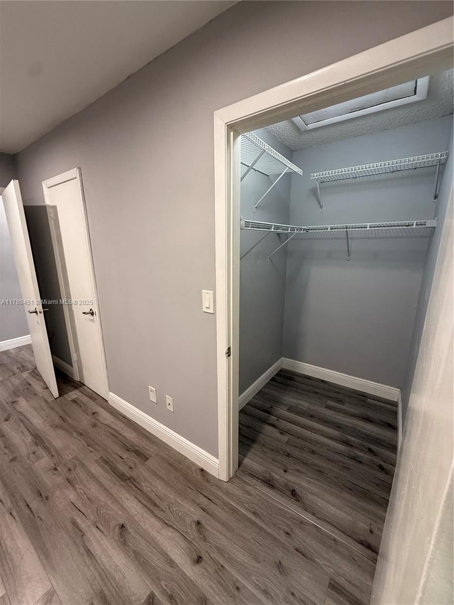 Real estate property located at 430 7th St #304E, Broward, Chateau De Ville Condo, Dania Beach, FL