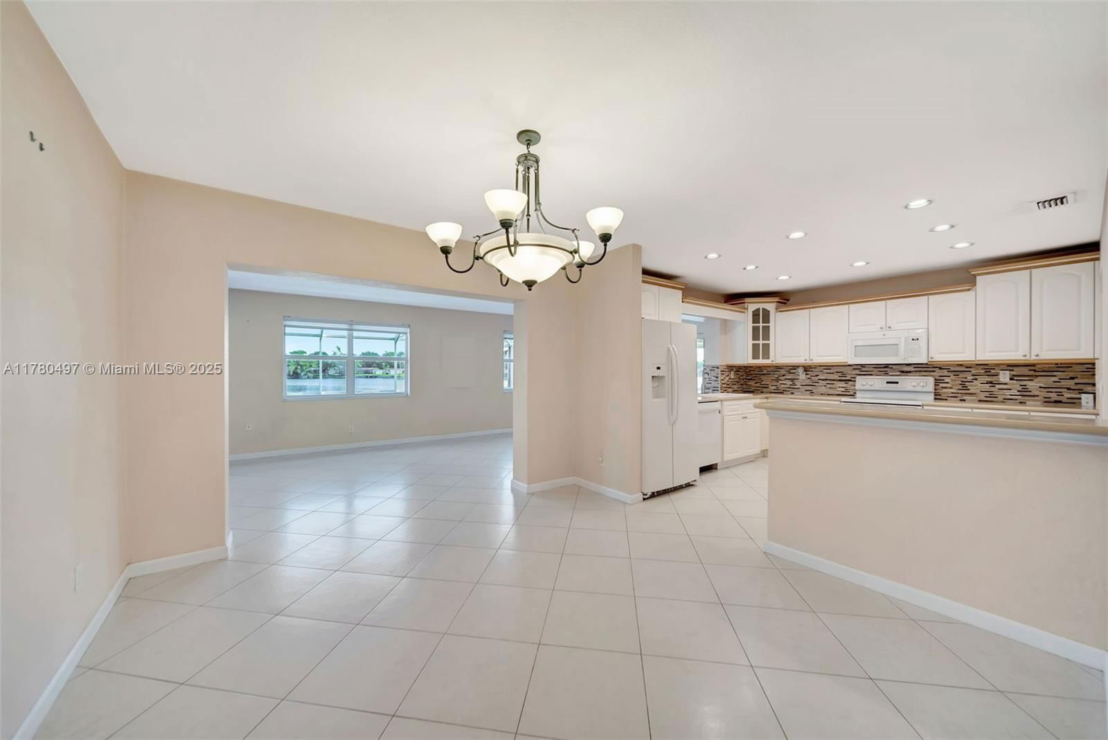 Real estate property located at 8411 19th St, Broward, Pasadena Lakes, Pembroke Pines, FL