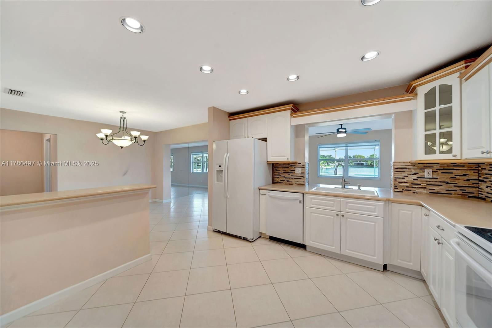 Real estate property located at 8411 19th St, Broward, Pasadena Lakes, Pembroke Pines, FL
