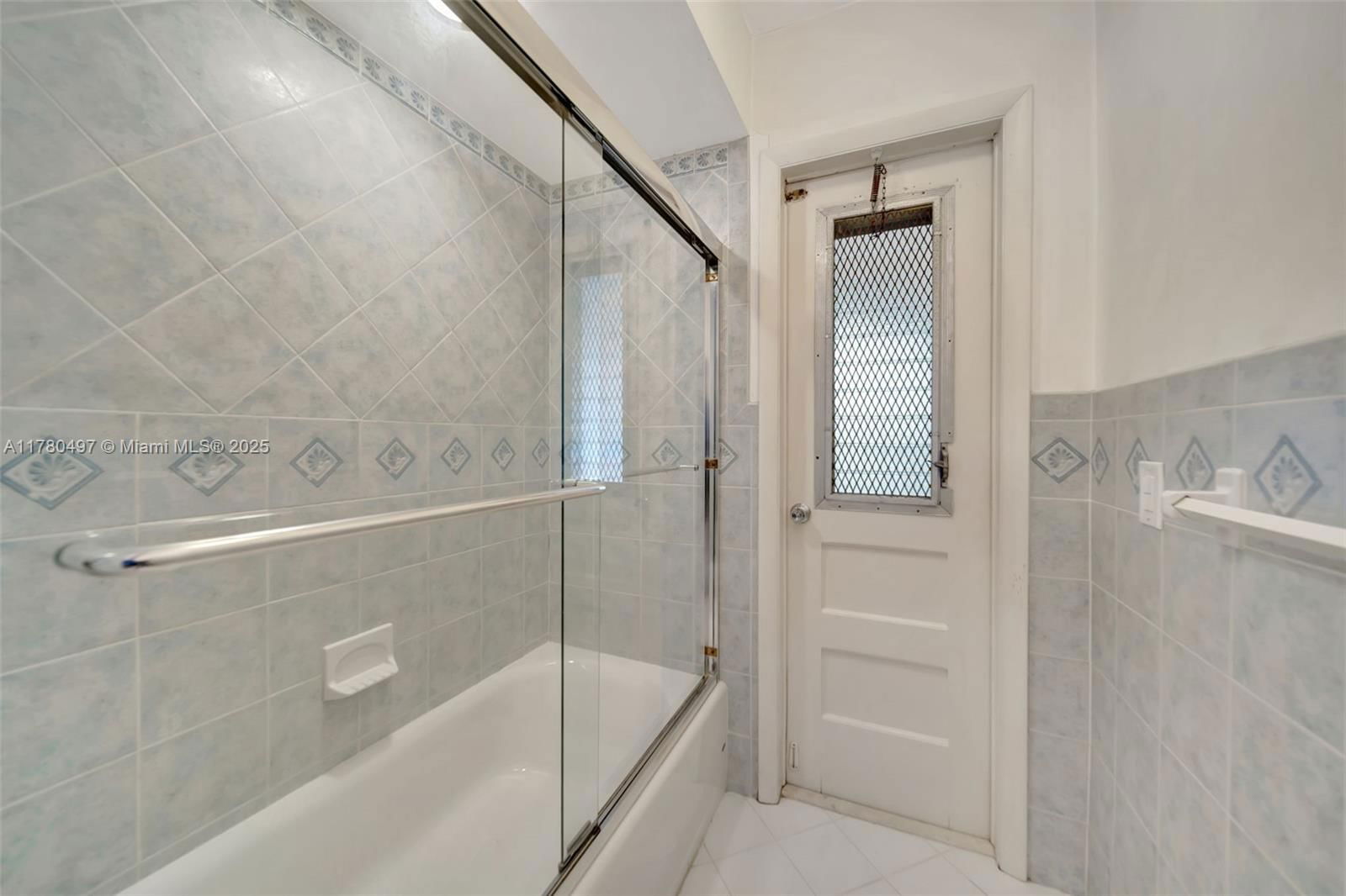 Real estate property located at 8411 19th St, Broward, Pasadena Lakes, Pembroke Pines, FL