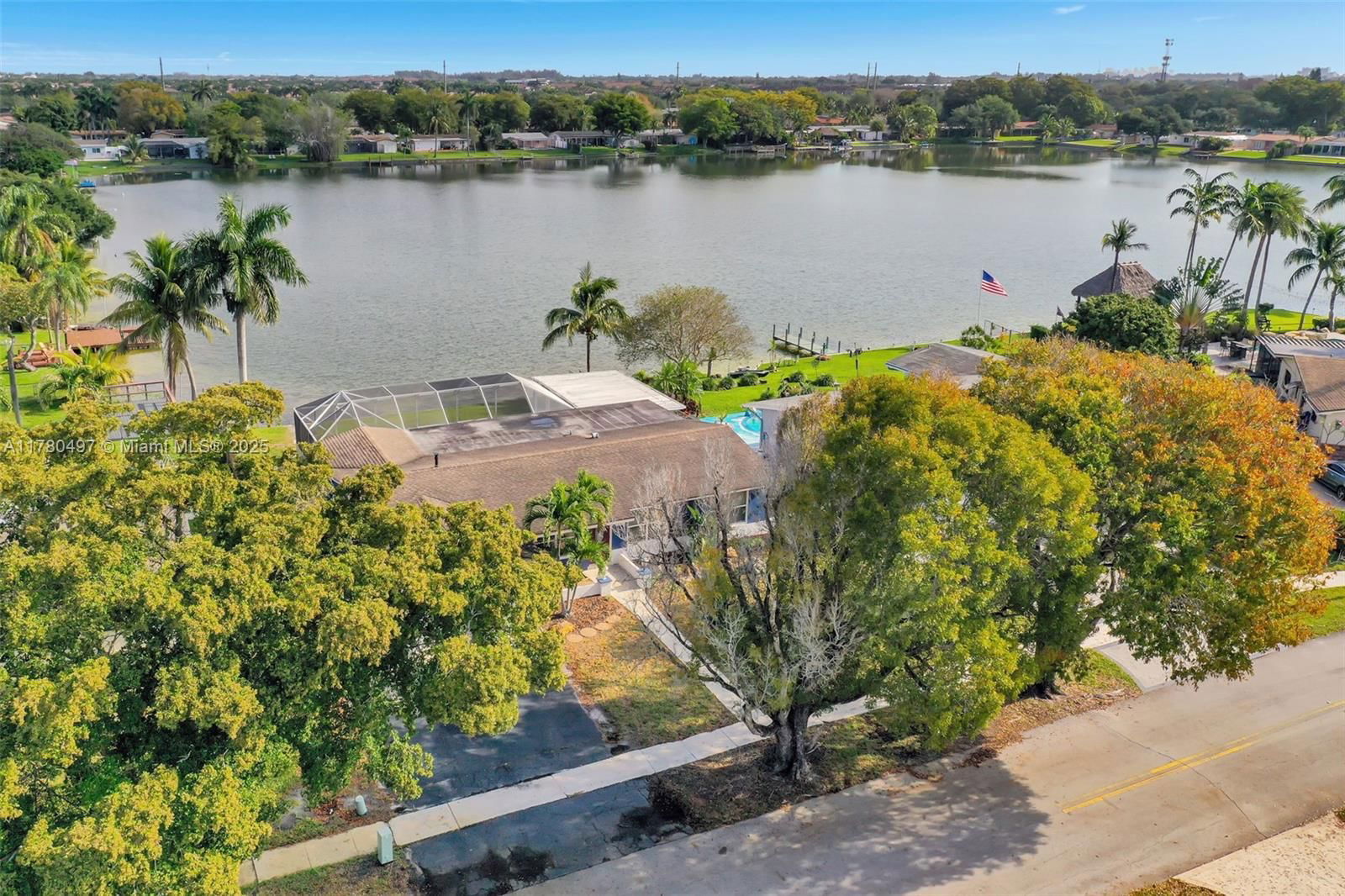Real estate property located at 8411 19th St, Broward, Pasadena Lakes, Pembroke Pines, FL