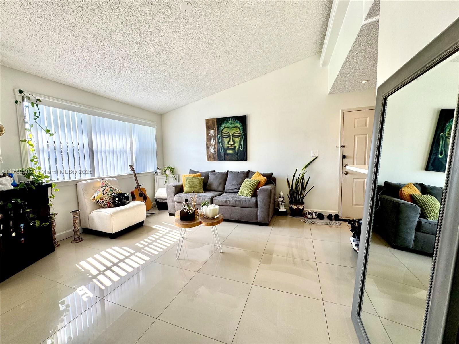 Real estate property located at 550 Park Rd #36-8, Broward, Hollywood Parc Condominiu, Hollywood, FL