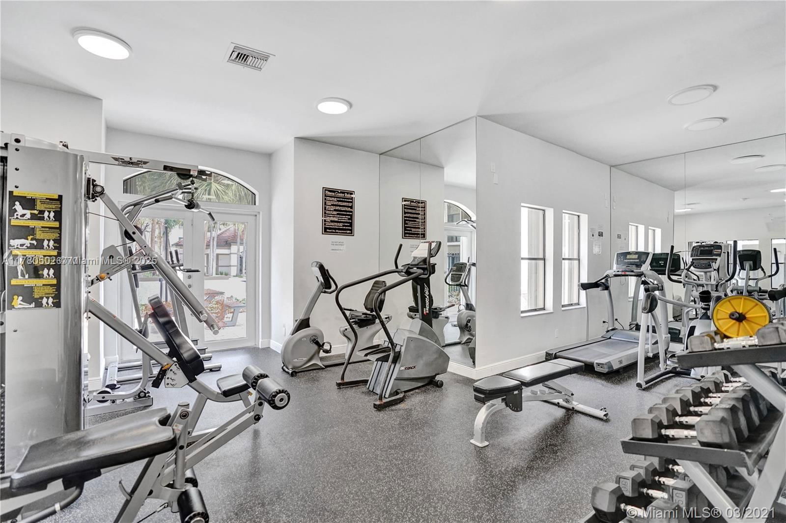 Real estate property located at 550 Park Rd #36-8, Broward, Hollywood Parc Condominiu, Hollywood, FL