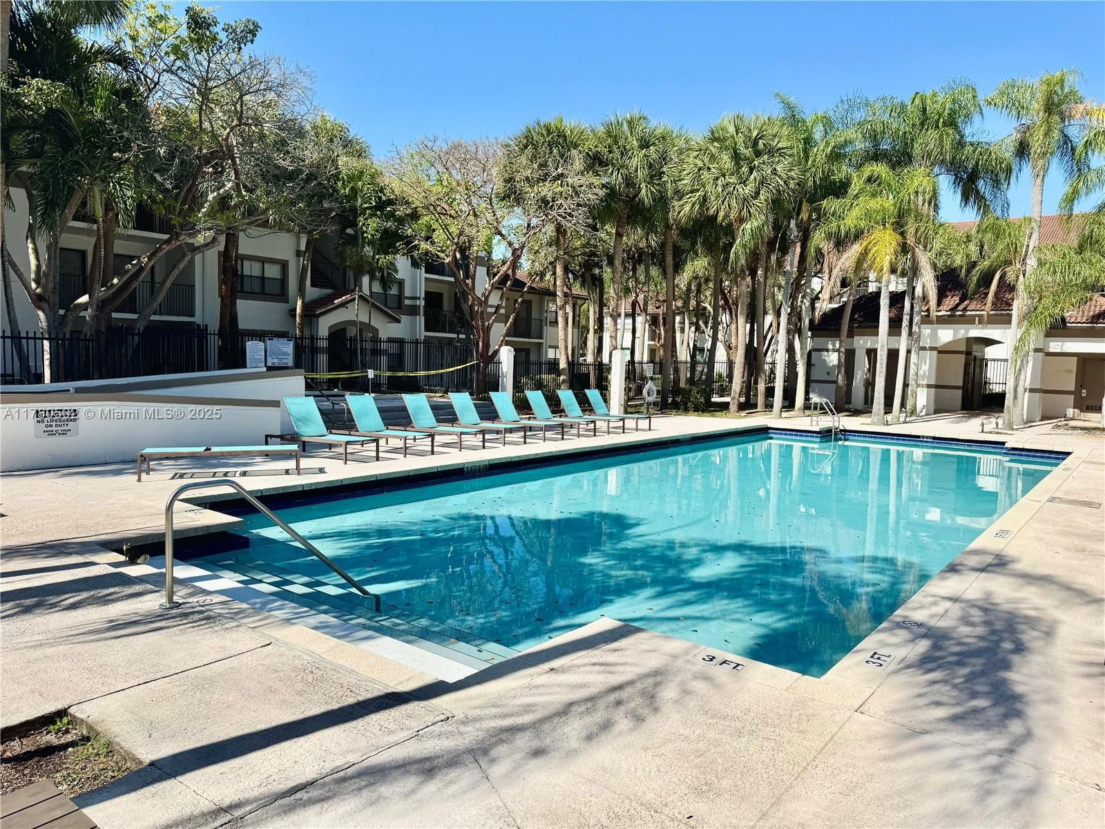 Real estate property located at 550 Park Rd #36-8, Broward, Hollywood Parc Condominiu, Hollywood, FL