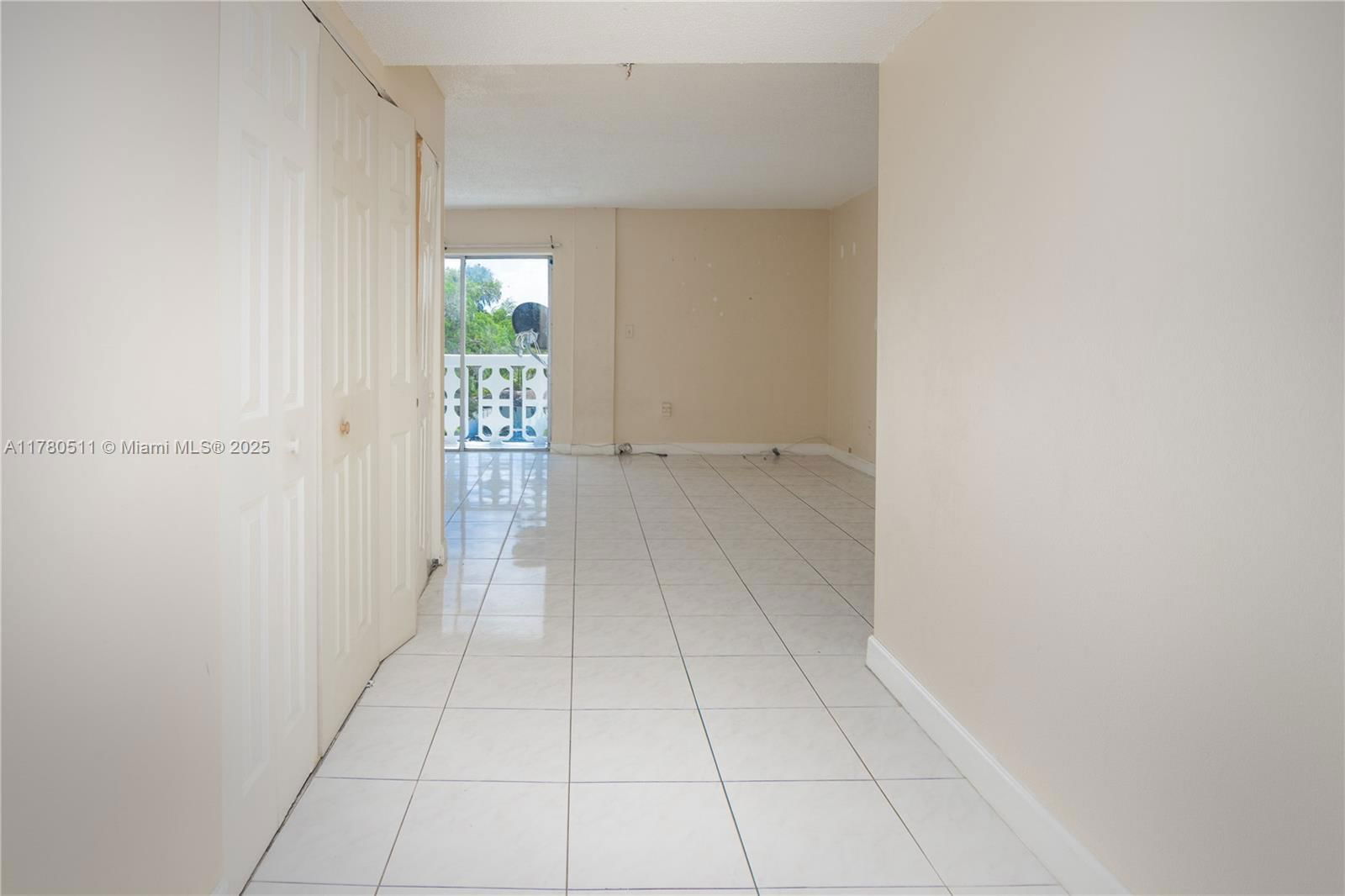 Real estate property located at 1801 140th St #306, Miami-dade, Woodcreek Condo, North Miami, FL