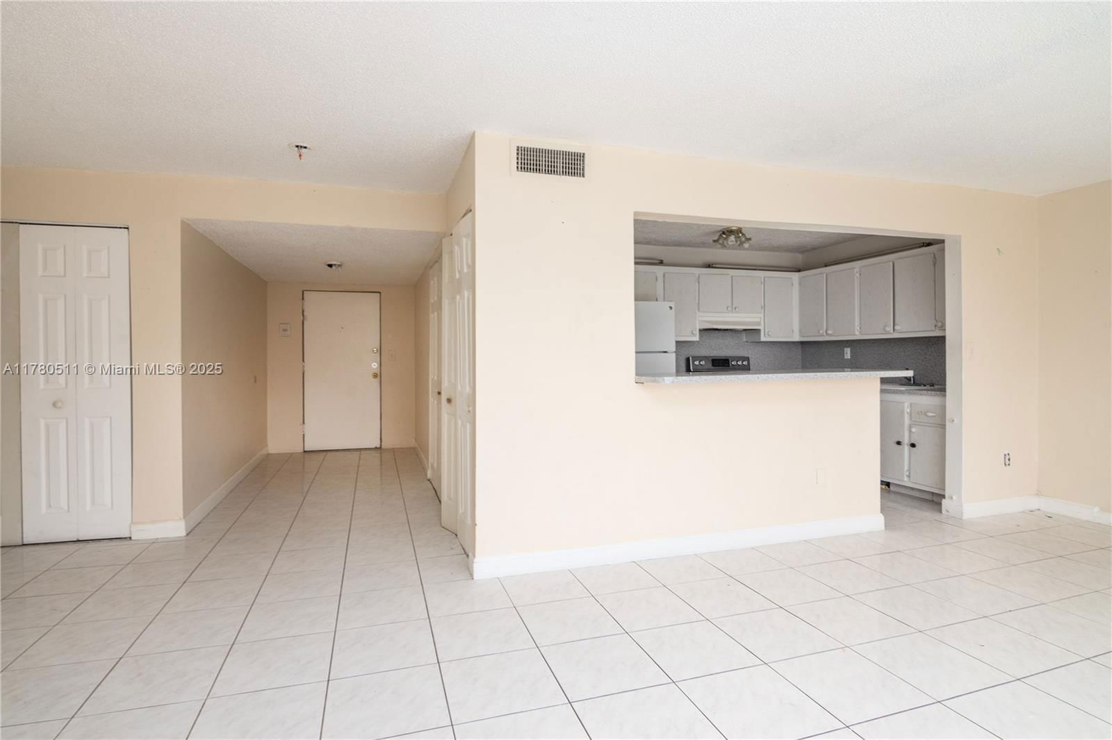 Real estate property located at 1801 140th St #306, Miami-dade, Woodcreek Condo, North Miami, FL
