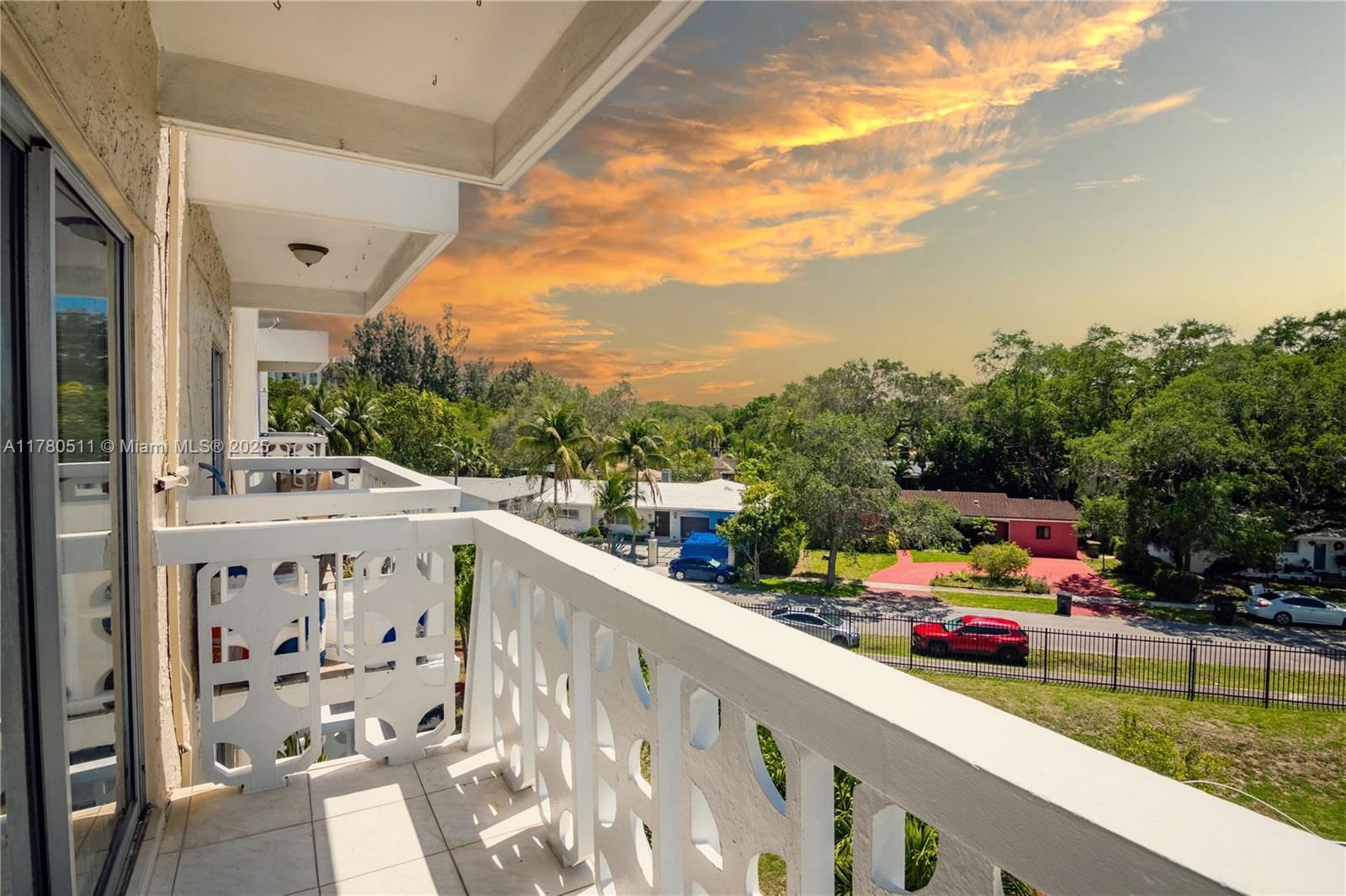 Real estate property located at 1801 140th St #306, Miami-dade, Woodcreek Condo, North Miami, FL