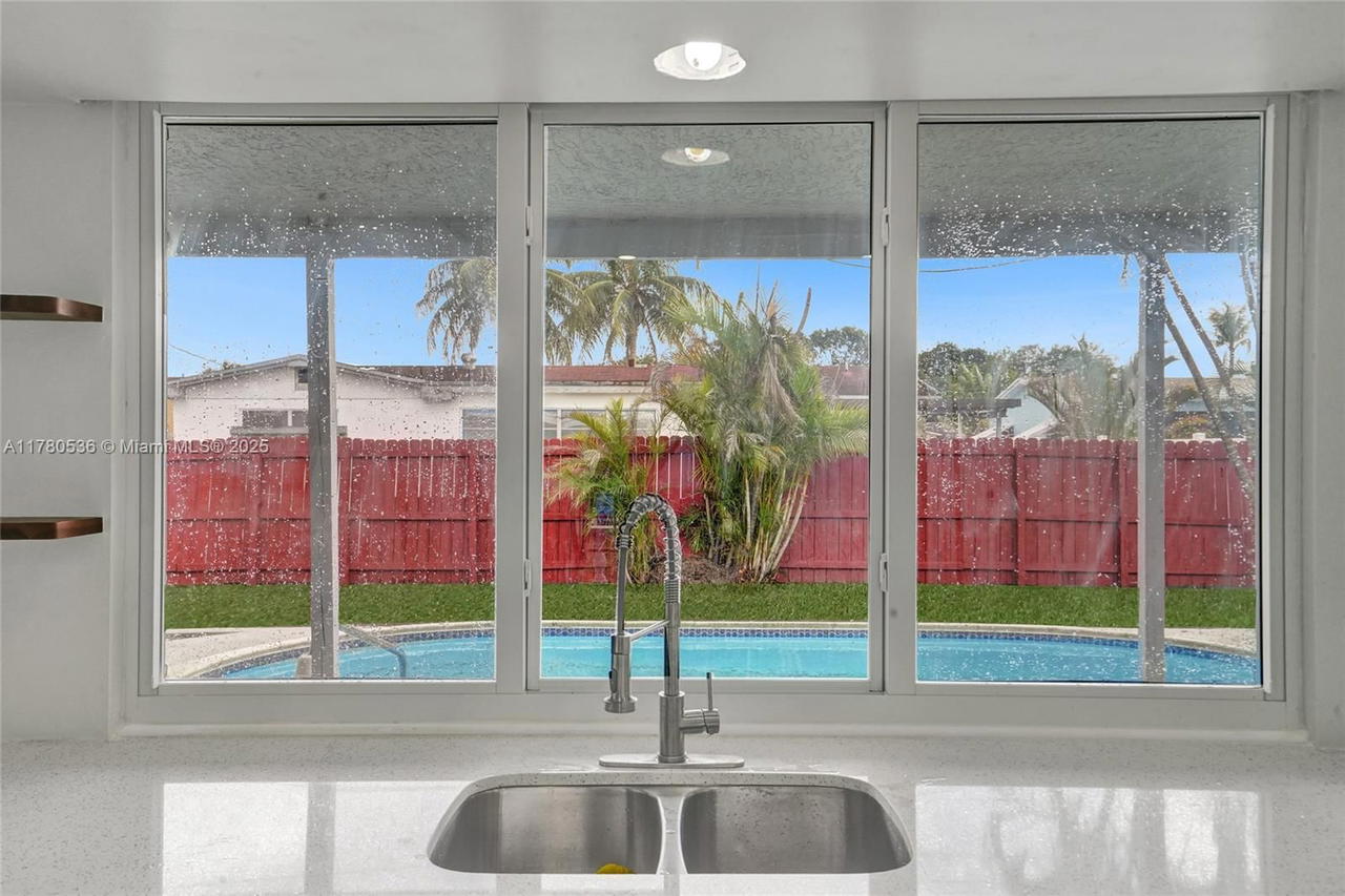 Real estate property located at 7320 Biltmore Blvd, Broward, Miramar Park 2nd Add, Miramar, FL
