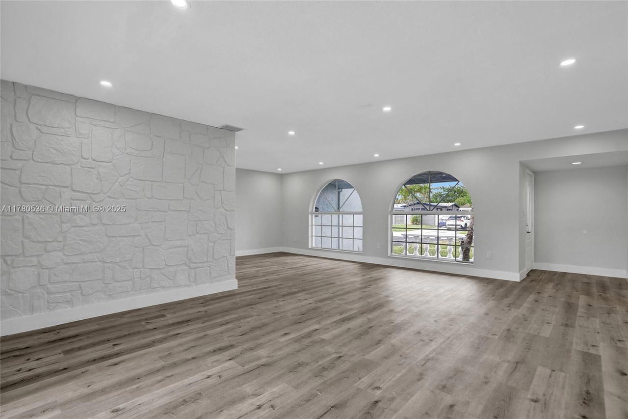 Real estate property located at 7320 Biltmore Blvd, Broward, Miramar Park 2nd Add, Miramar, FL