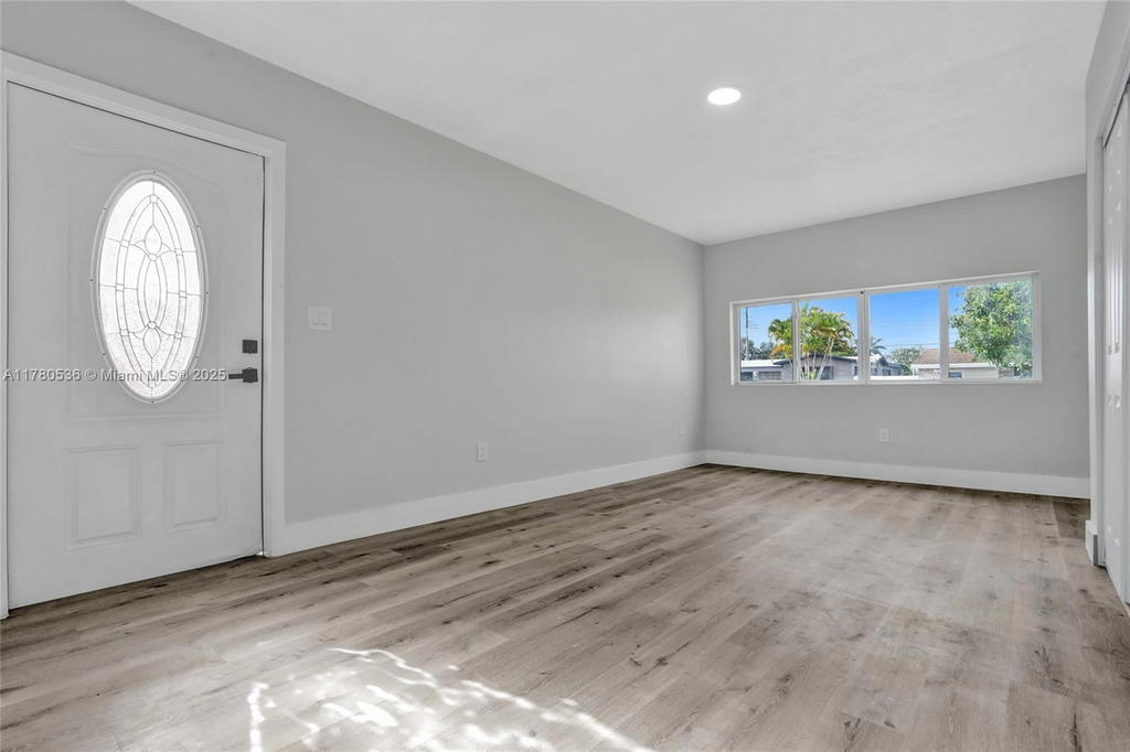 Real estate property located at 7320 Biltmore Blvd, Broward, Miramar Park 2nd Add, Miramar, FL