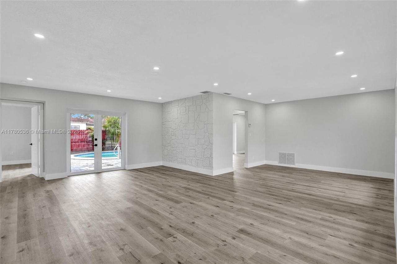 Real estate property located at 7320 Biltmore Blvd, Broward, Miramar Park 2nd Add, Miramar, FL