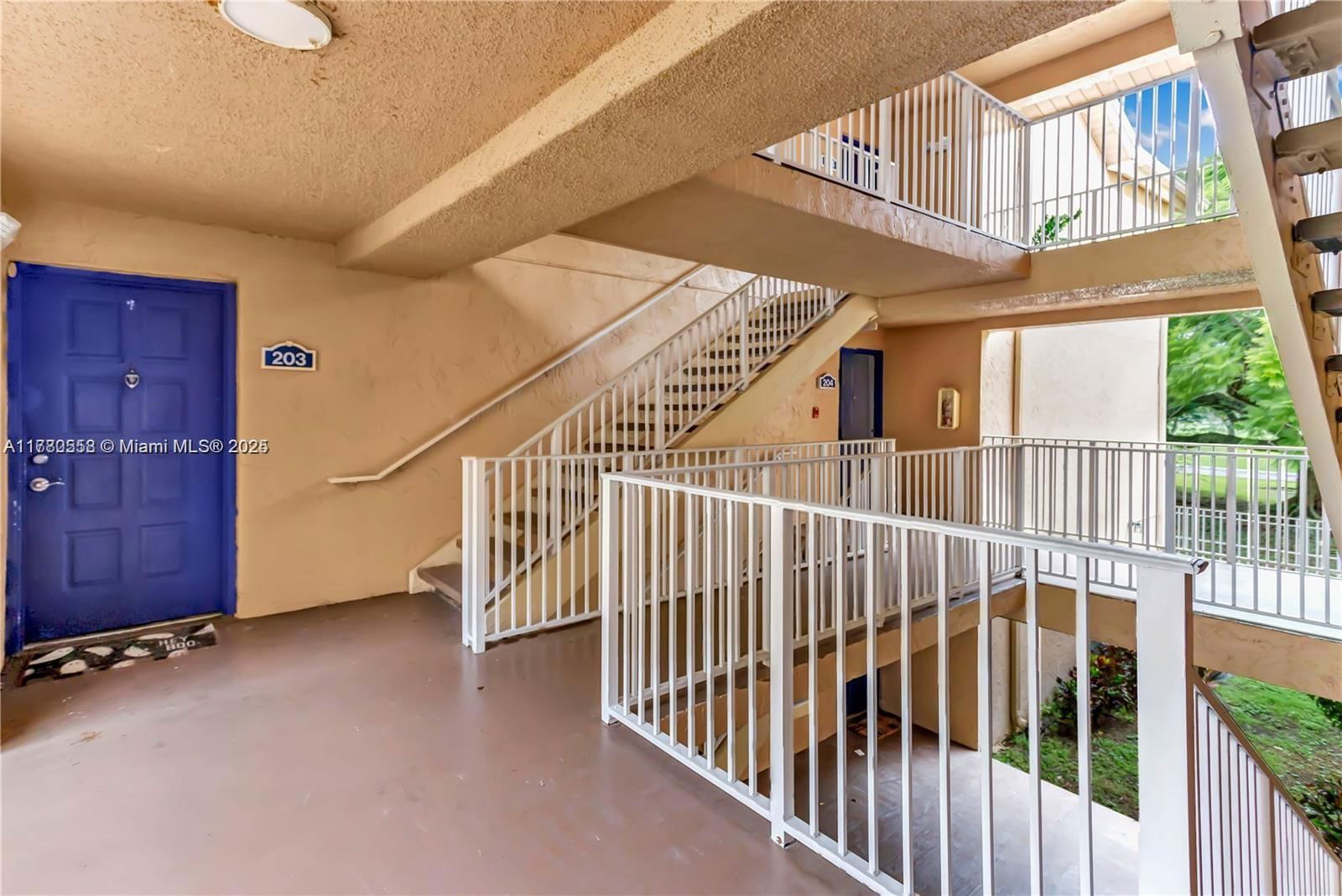 Real estate property located at 15770 106th Ter #203, Miami-dade, Royal Palm Place, Miami, FL