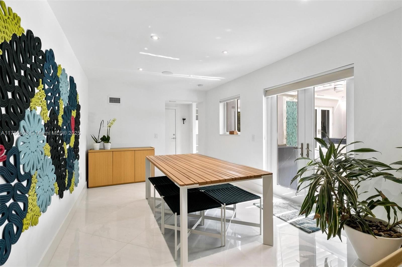 Real estate property located at 2550 Flamingo Dr, Miami-dade, Flamingo Terrace Extensio, Miami Beach, FL