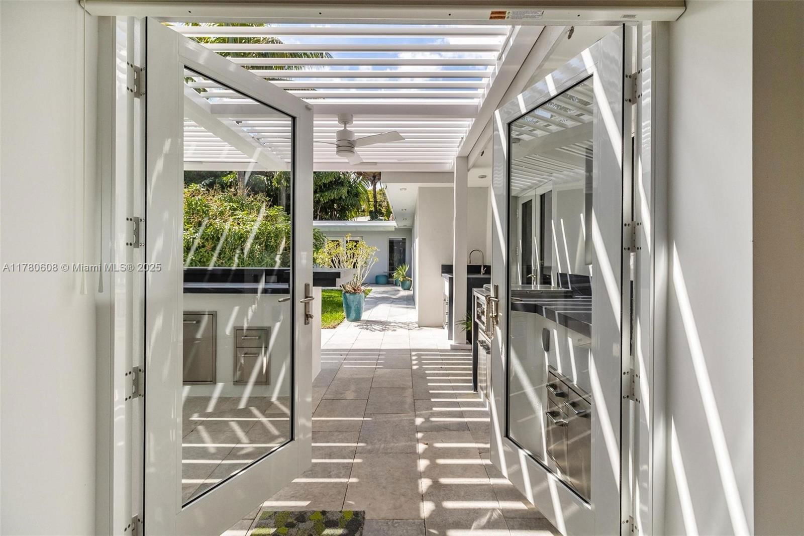 Real estate property located at 2550 Flamingo Dr, Miami-dade, Flamingo Terrace Extensio, Miami Beach, FL