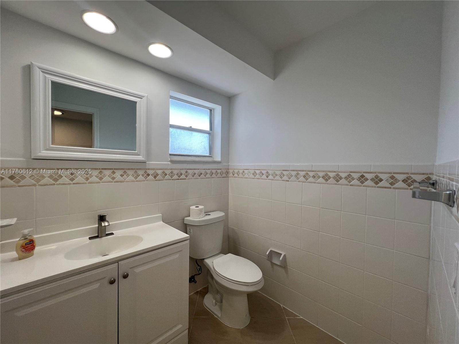 Real estate property located at 420 12th Ave #503, Broward, Meadowbrook Condo Apts Bl, Hallandale Beach, FL