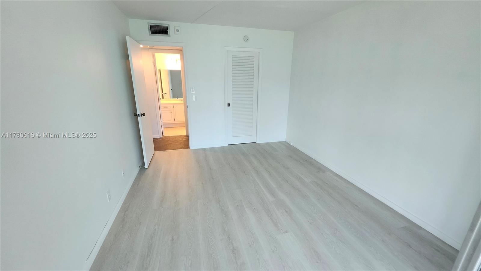 Real estate property located at 4065 Lyndhurst N #4065, Broward, Lyndhurst N Condo, Deerfield Beach, FL