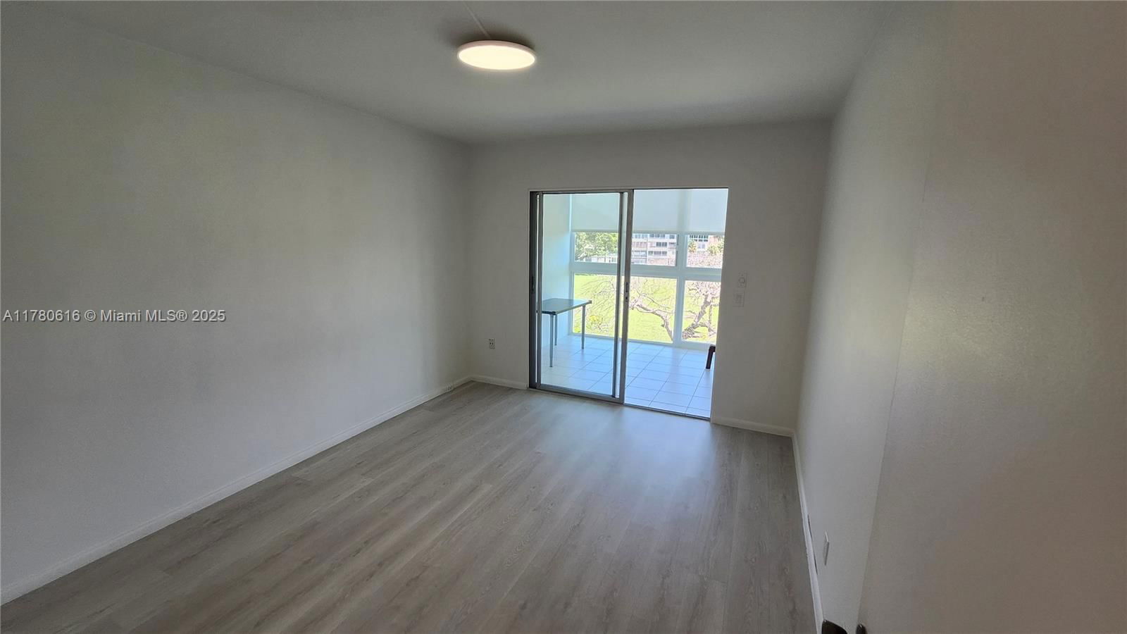 Real estate property located at 4065 Lyndhurst N #4065, Broward, Lyndhurst N Condo, Deerfield Beach, FL