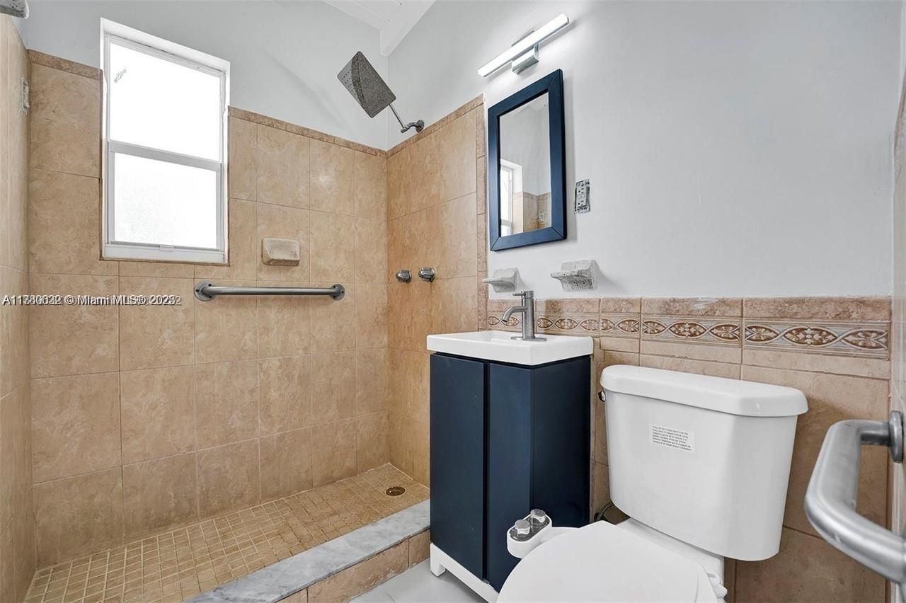 Real estate property located at 3900 47th Ave, Broward, Lake Forest Sec 3, West Park, FL