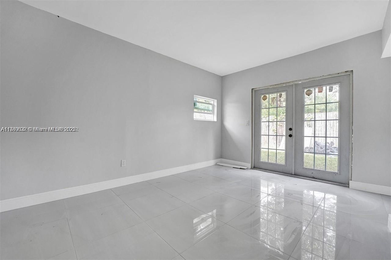 Real estate property located at 3900 47th Ave, Broward, Lake Forest Sec 3, West Park, FL