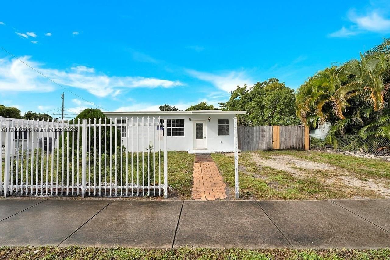 Real estate property located at 3900 47th Ave, Broward, Lake Forest Sec 3, West Park, FL