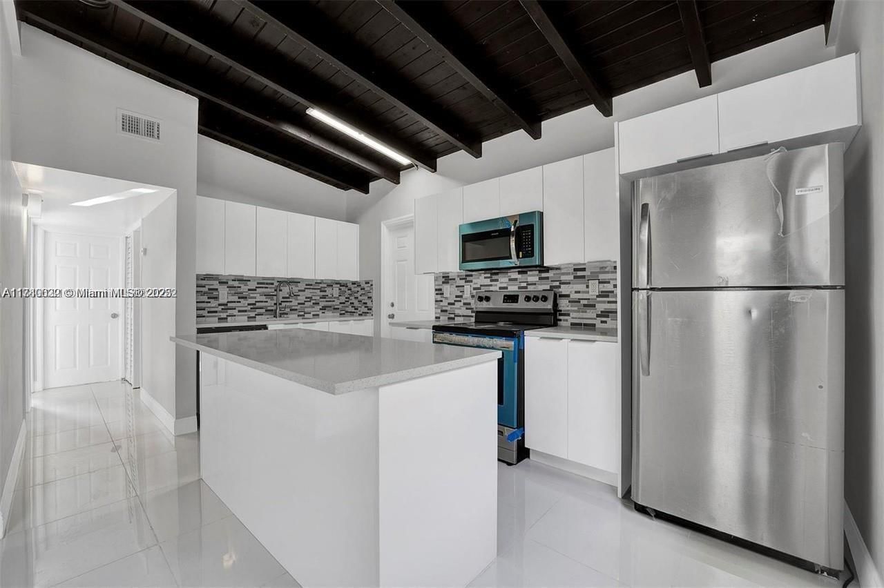 Real estate property located at 3900 47th Ave, Broward, Lake Forest Sec 3, West Park, FL