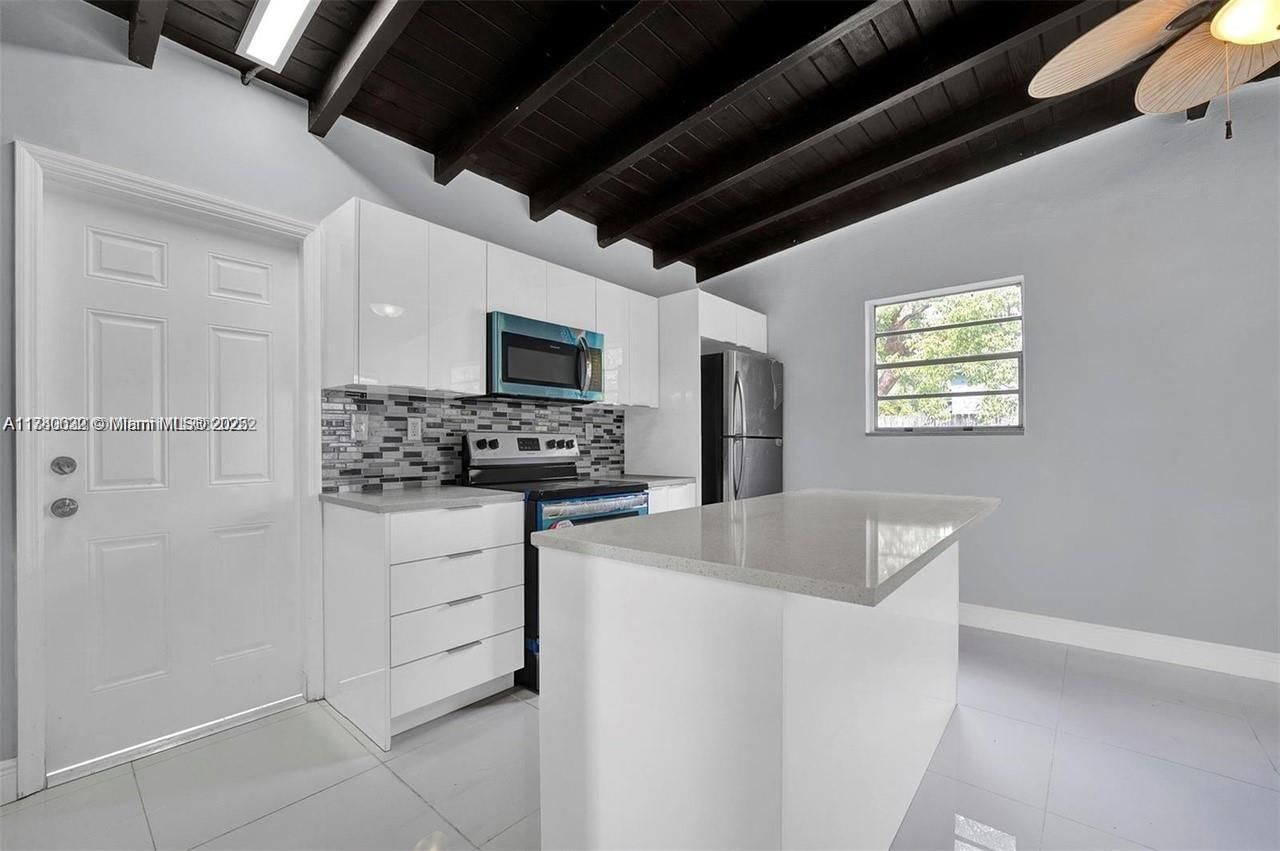 Real estate property located at 3900 47th Ave, Broward, Lake Forest Sec 3, West Park, FL