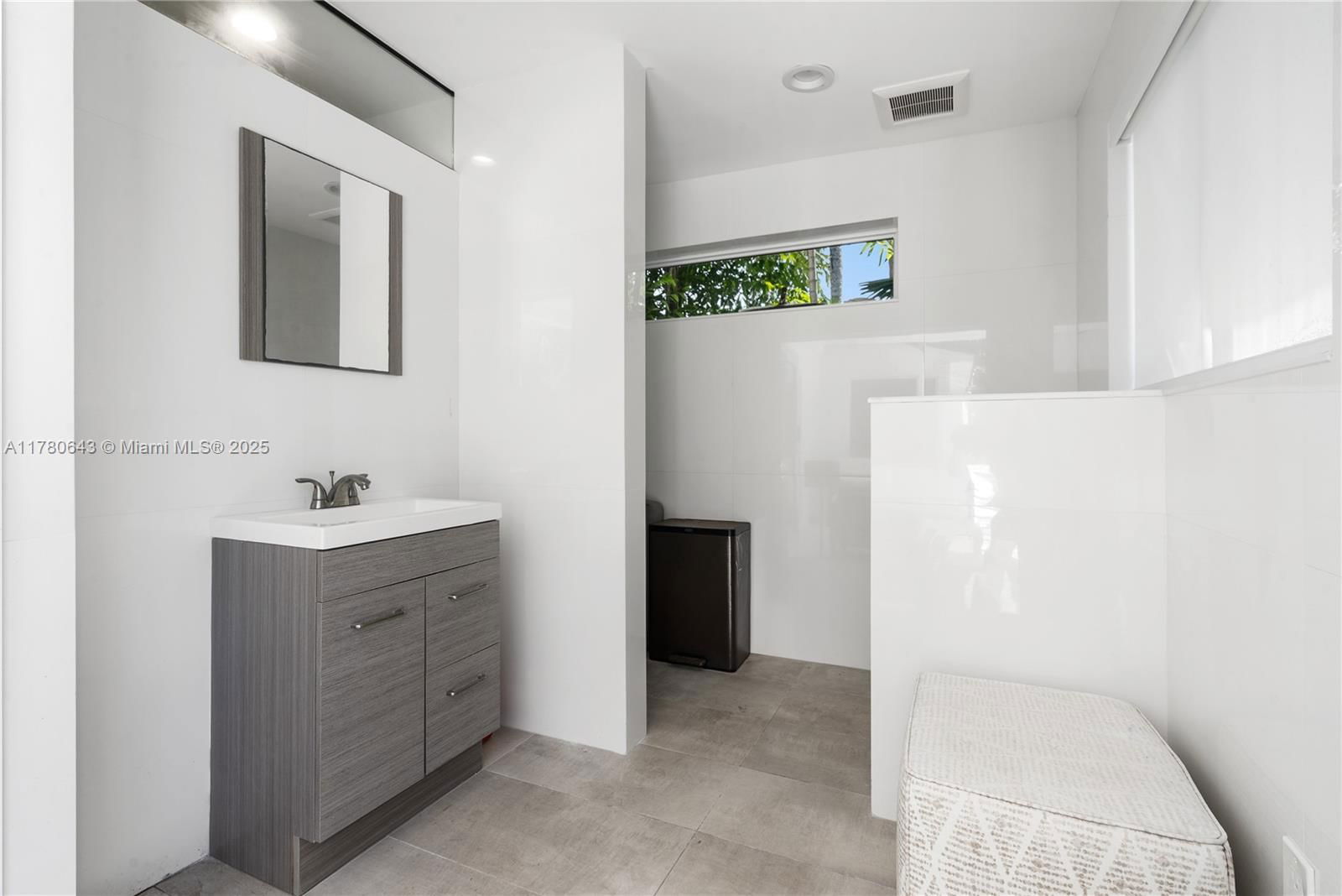 Real estate property located at 5120 ALTON ROAD, Miami-dade, La Gorce Golf Sub Pb 14-43, Miami Beach, FL