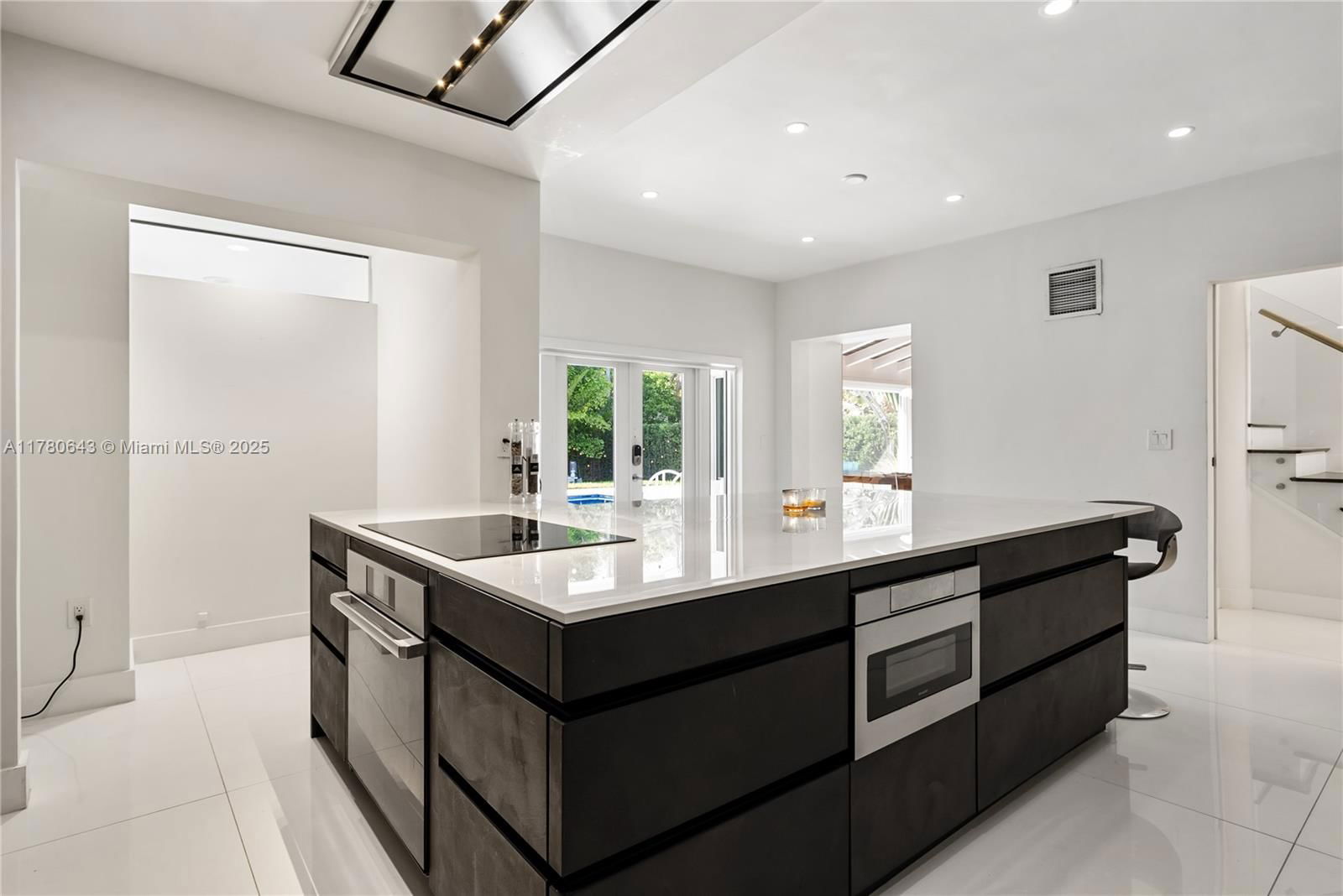 Real estate property located at 5120 ALTON ROAD, Miami-dade, La Gorce Golf Sub Pb 14-43, Miami Beach, FL
