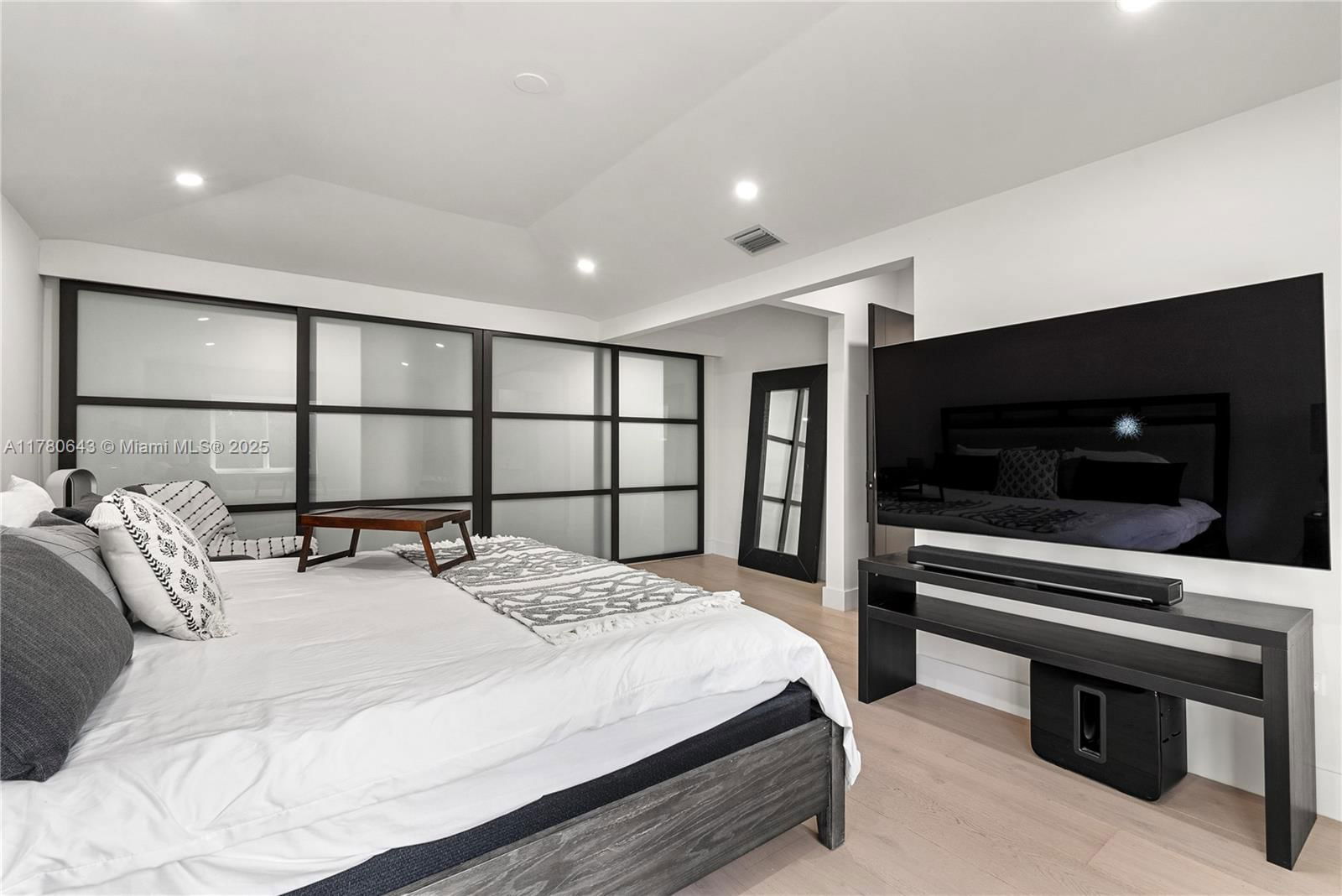 Real estate property located at 5120 ALTON ROAD, Miami-dade, La Gorce Golf Sub Pb 14-43, Miami Beach, FL