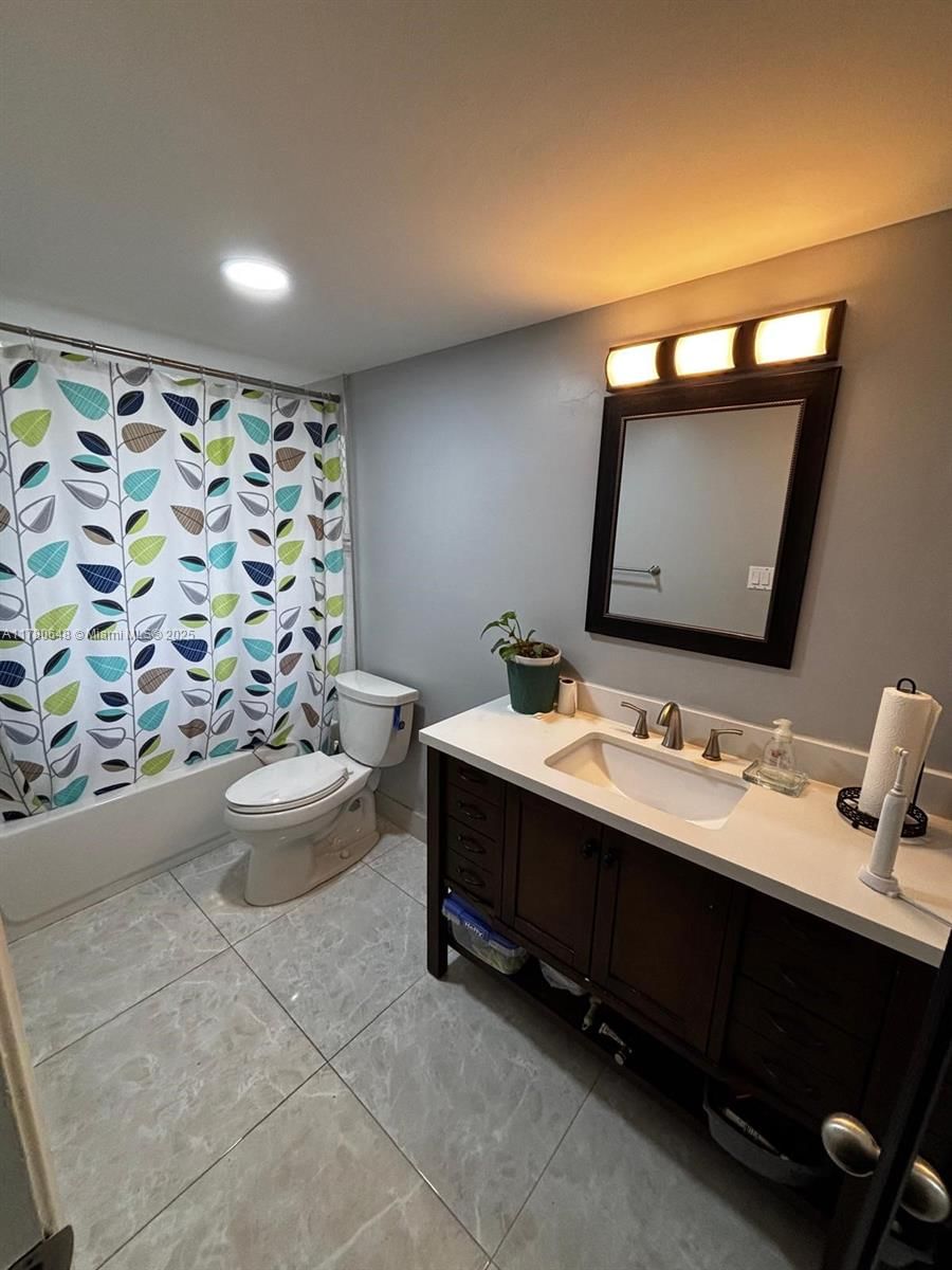 Real estate property located at 4821 22nd Ct #108, Broward, Castle Apartments 5 Condo, Lauderhill, FL